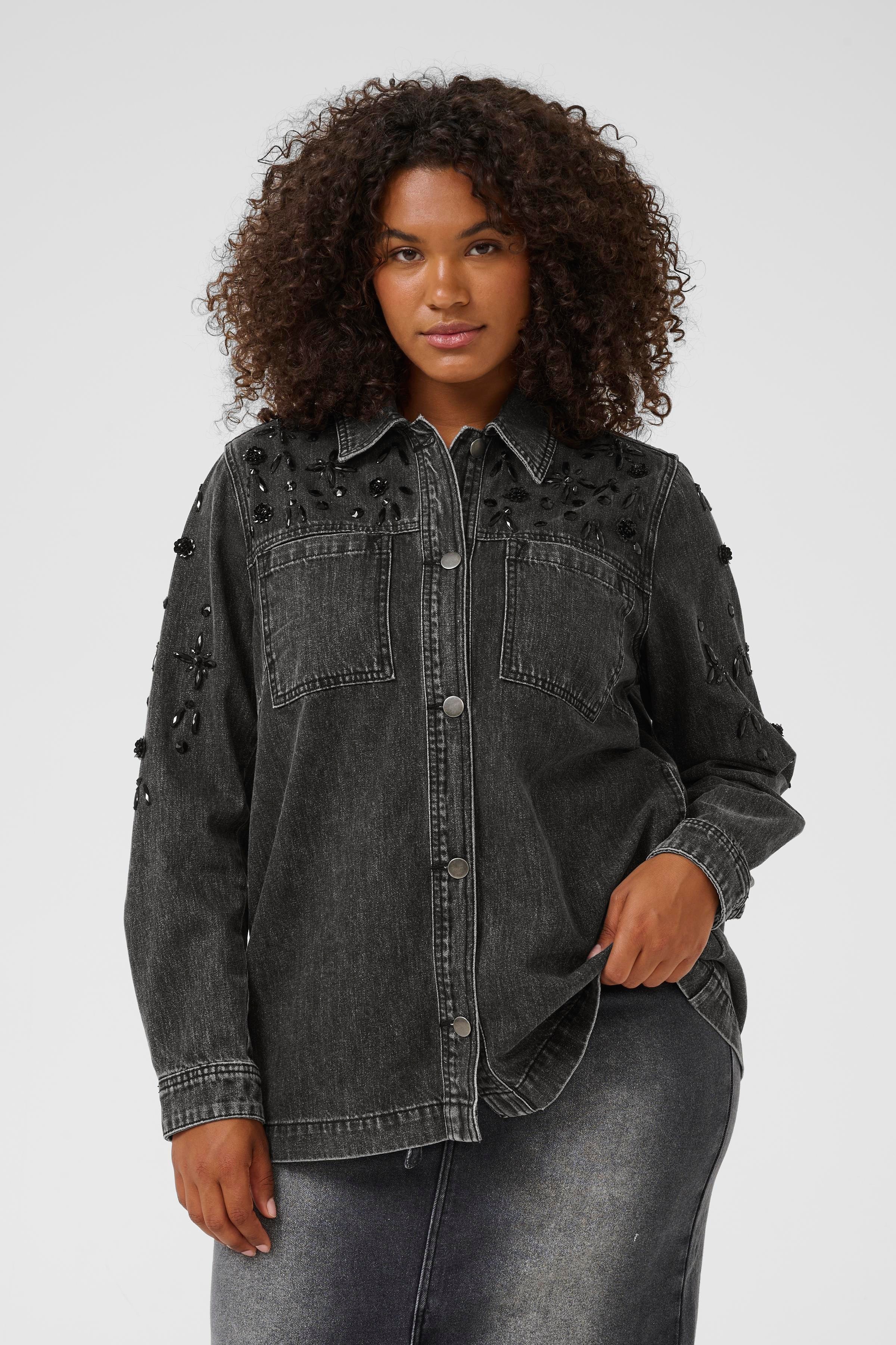 KCjaida Casual Jacke LOOKBOOK FRONT 10583648-108374