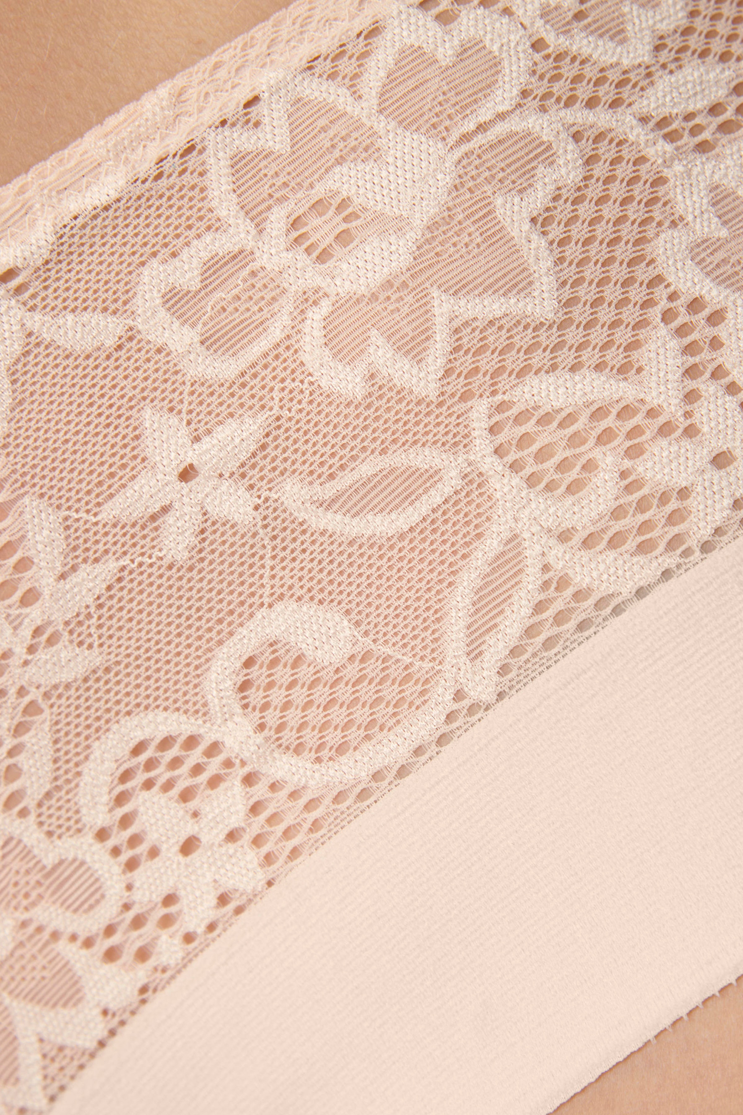 VividSpotlight Trosor LOOKBOOK DETAIL 40500127-T00DL