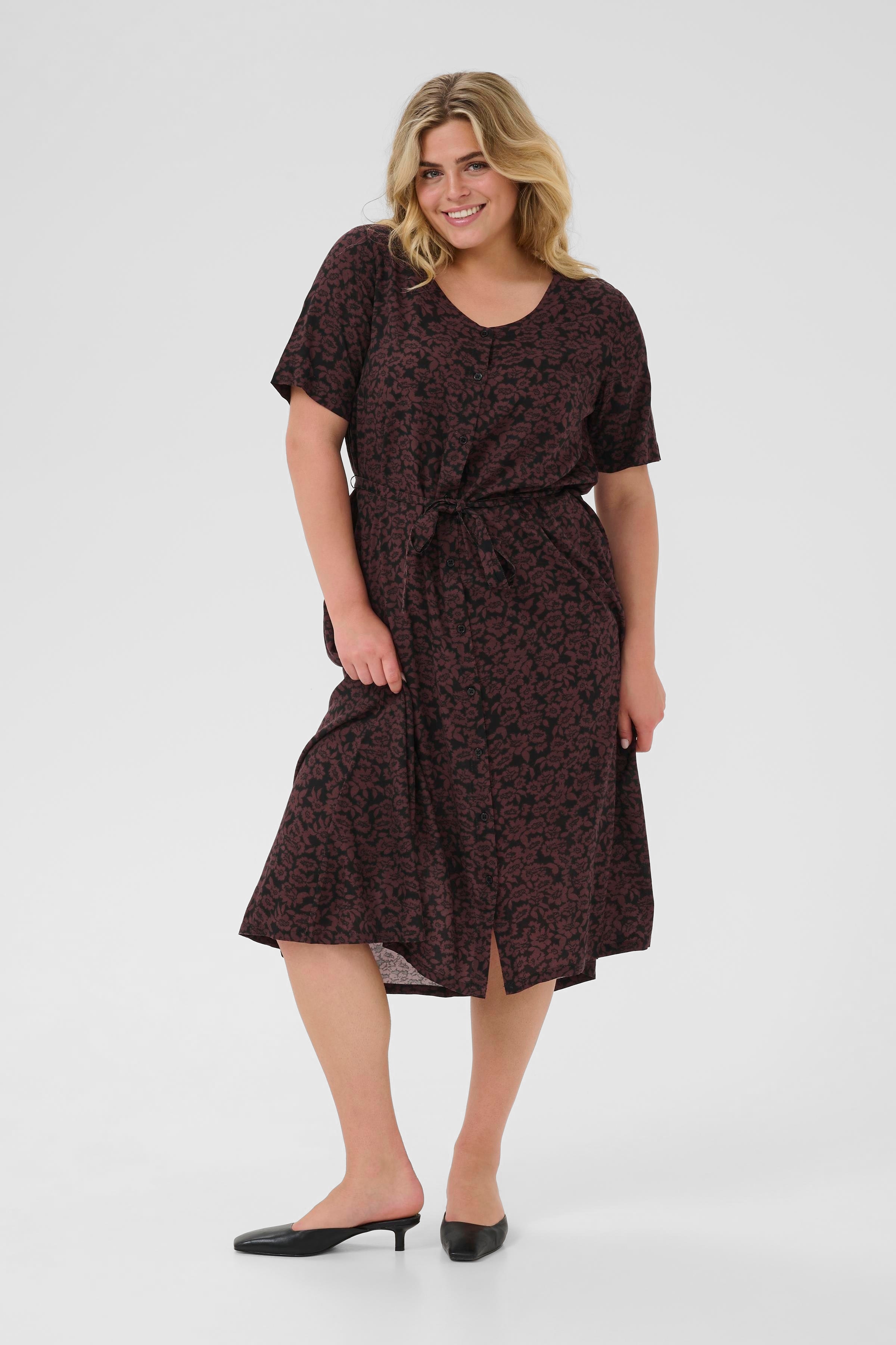 KCbella Robe LOOKBOOK FRONT 10582487-107734