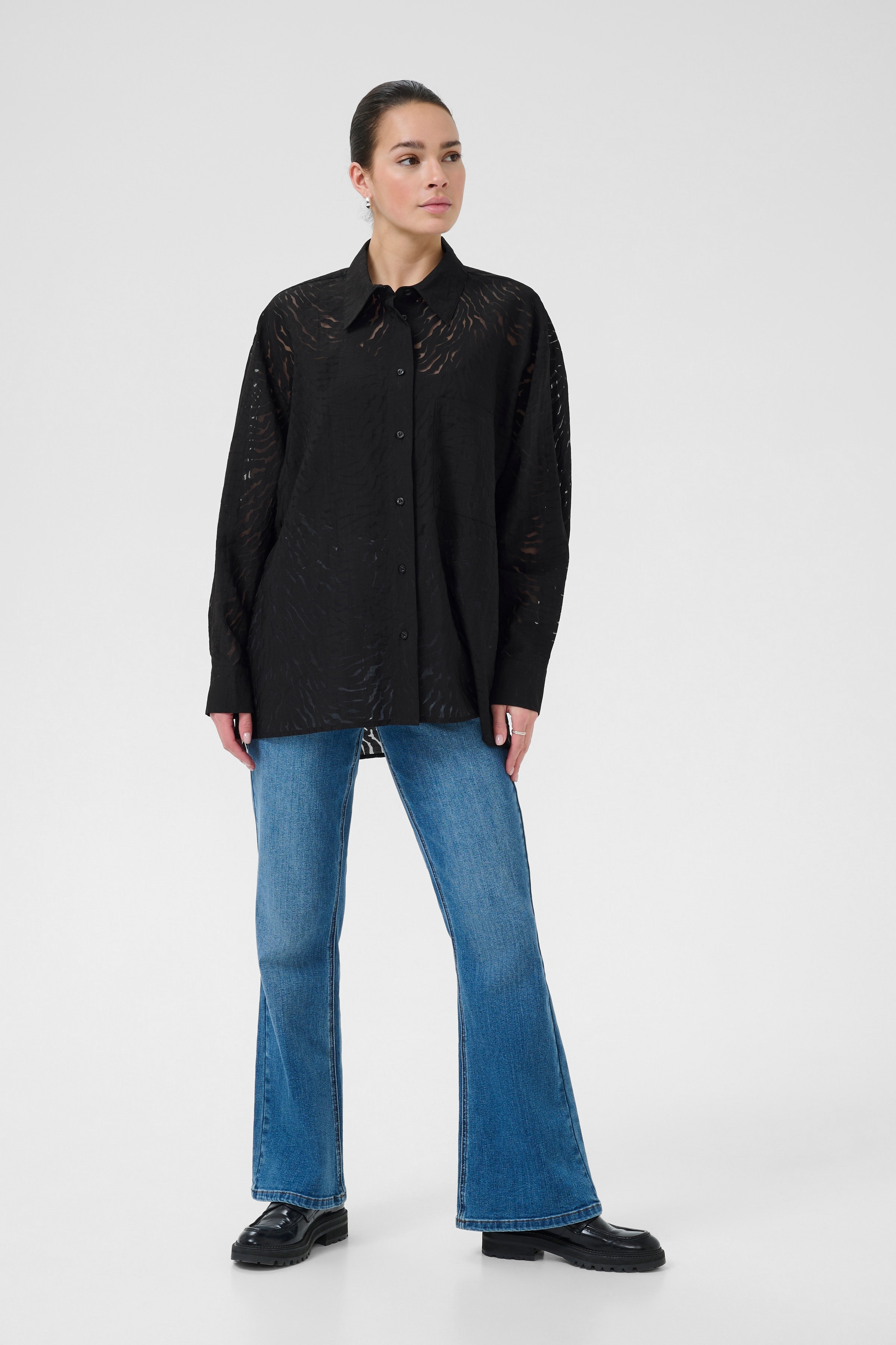 KAvivian Shirt LOOKBOOK FRONT 10510533-100121
