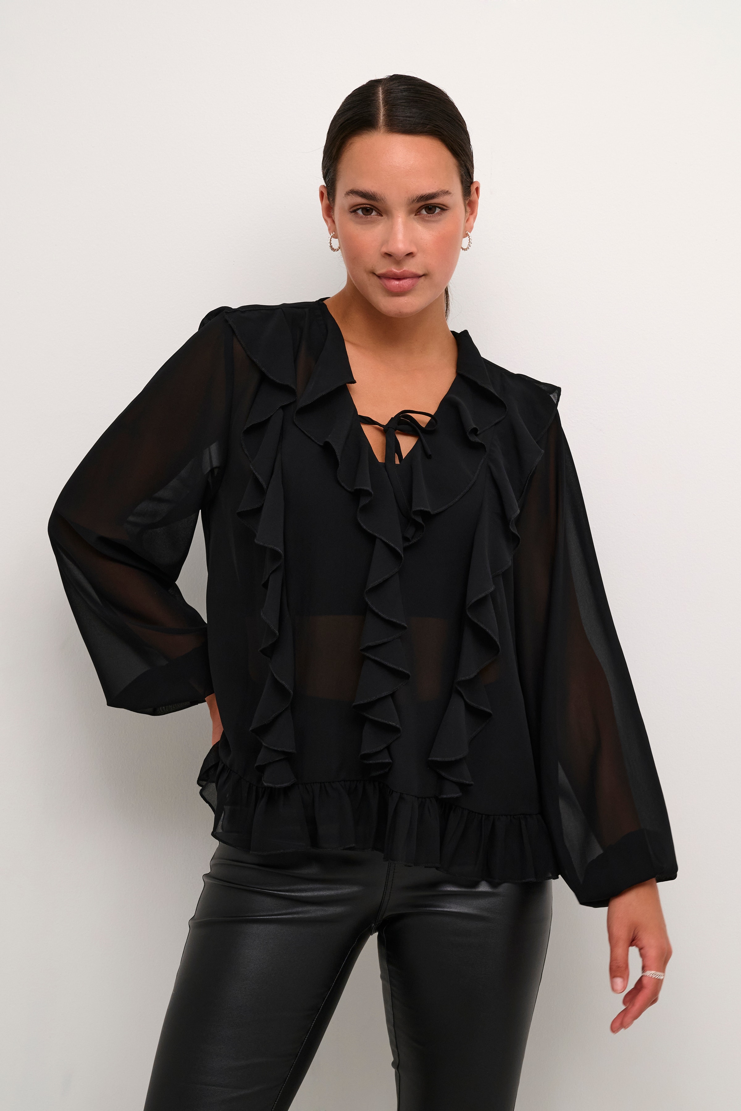 KAninna Blouse LOOKBOOK FRONT 10509268-100121