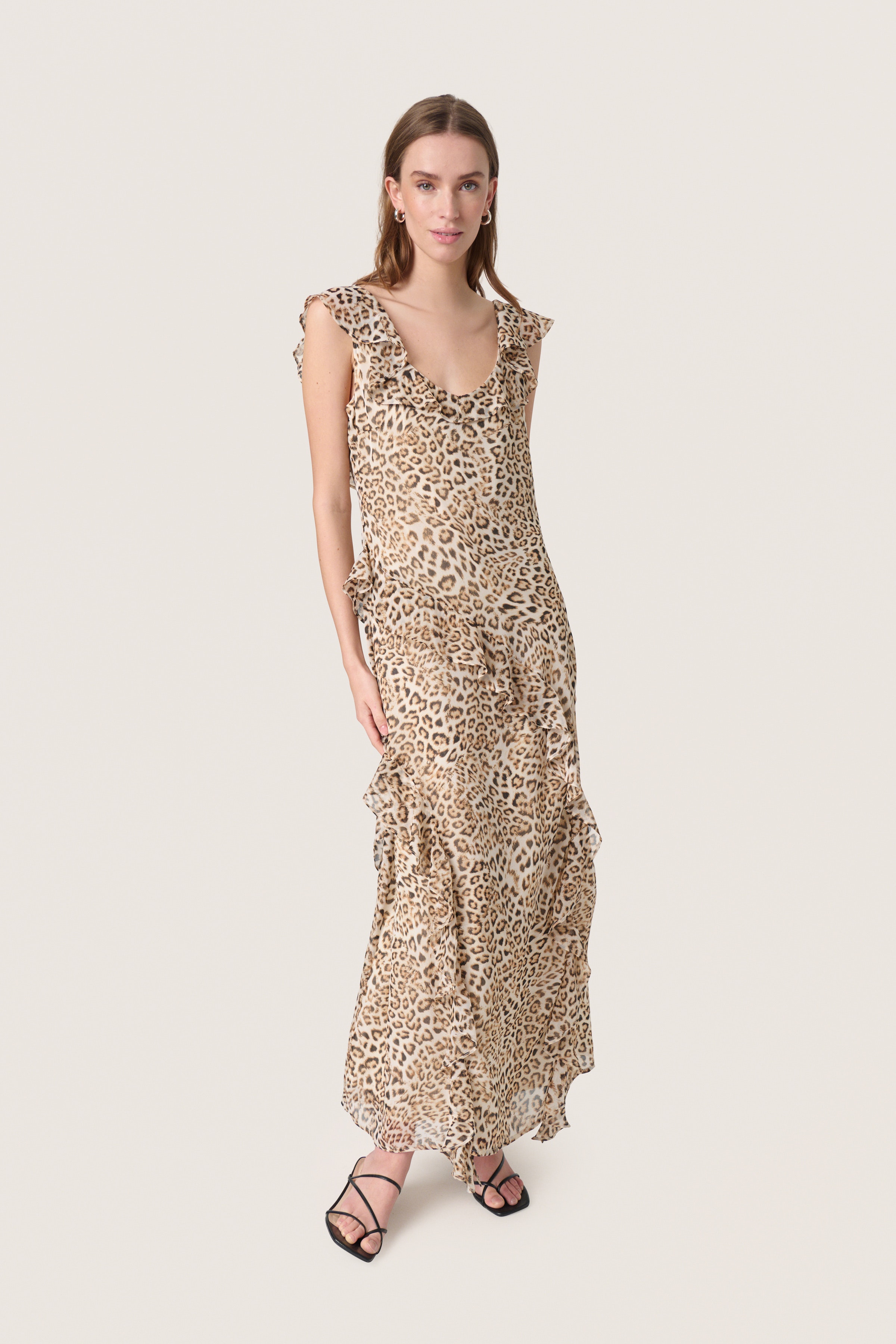 SLAnaya Jurk LOOKBOOK FRONT 30408487-303941