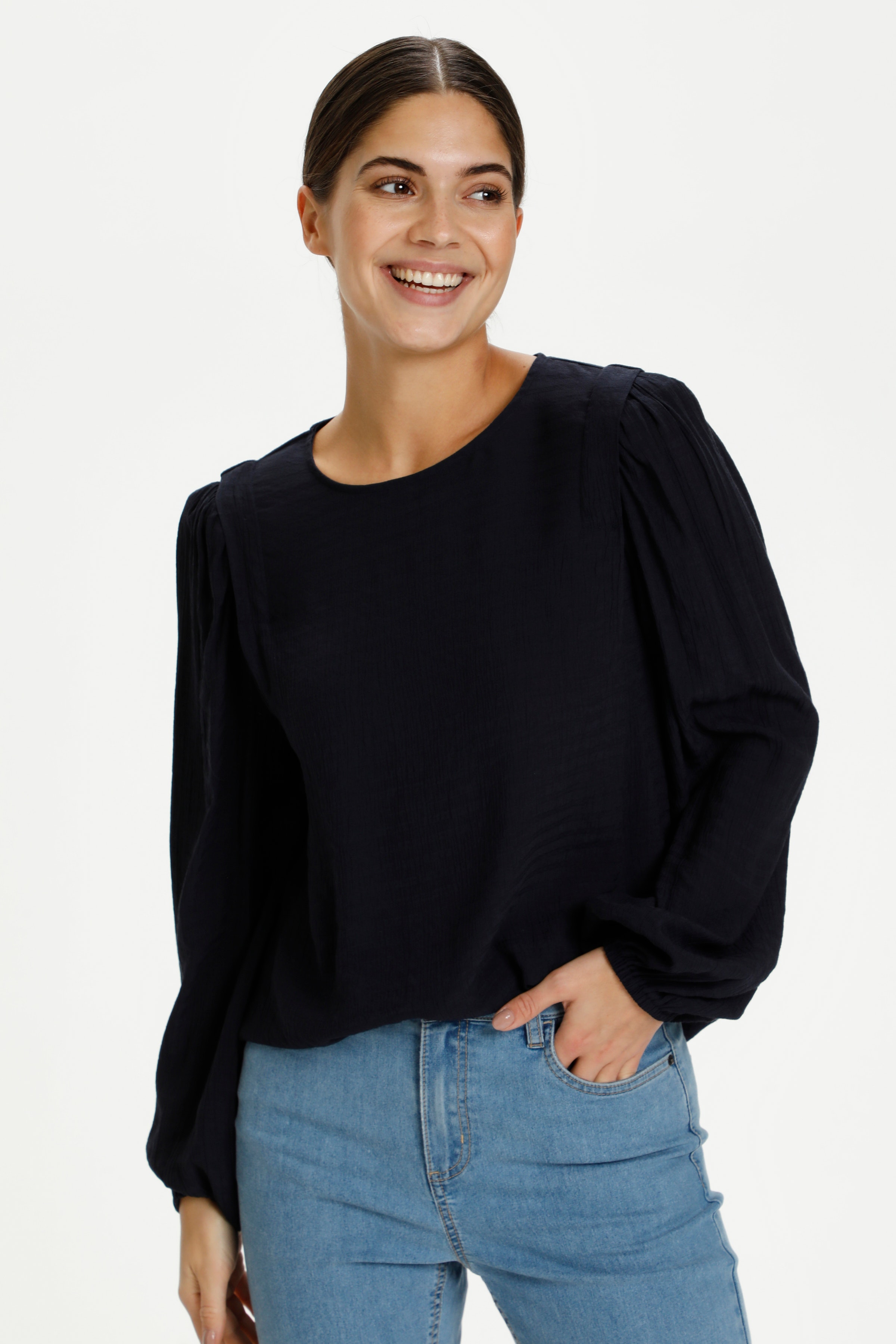 KAlosida Långärmad blus LOOKBOOK FRONT 10505672-194020
