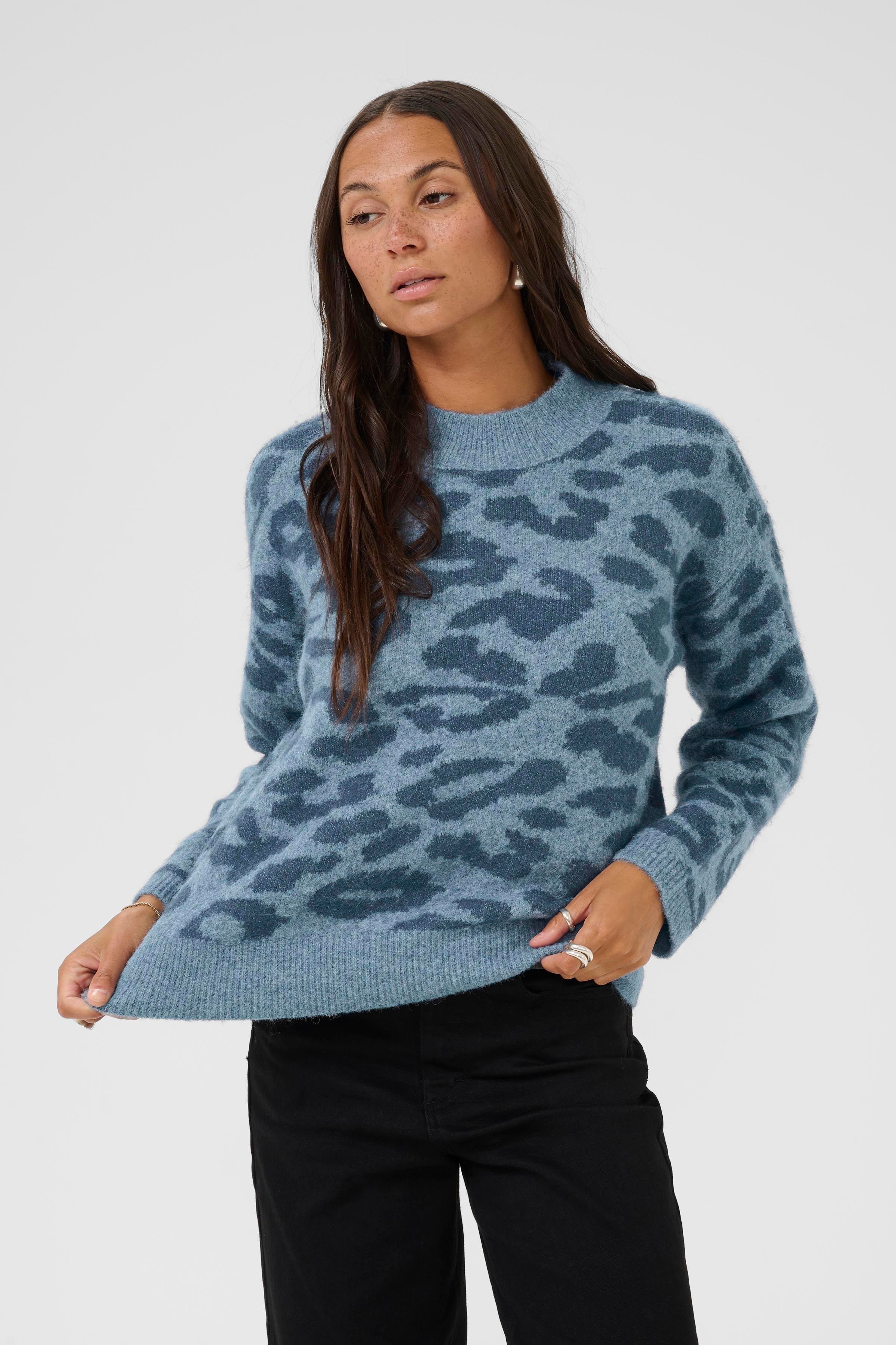 KAsandra Pullover LOOKBOOK FRONT 10511193-108395