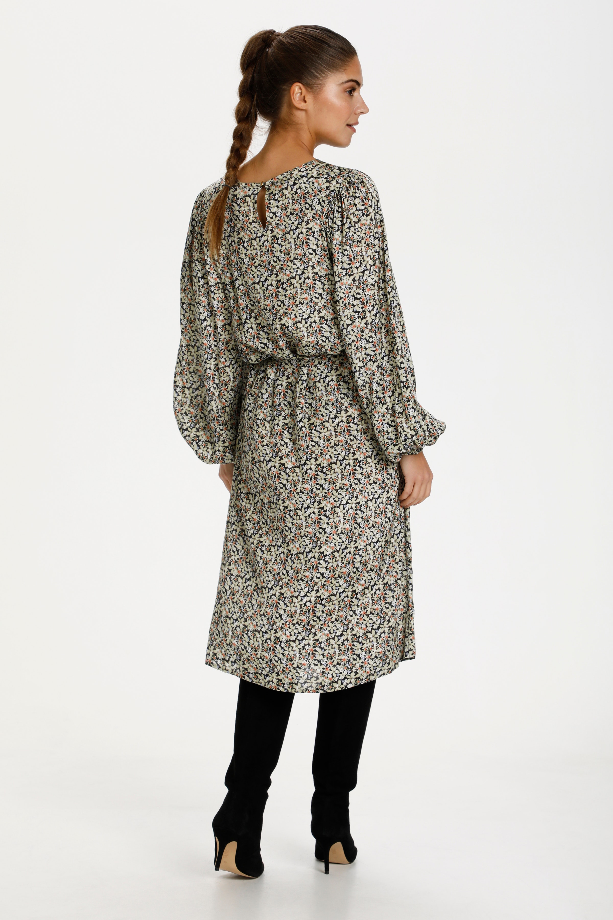 KAeita Kjole LOOKBOOK BACK 10505551-101425
