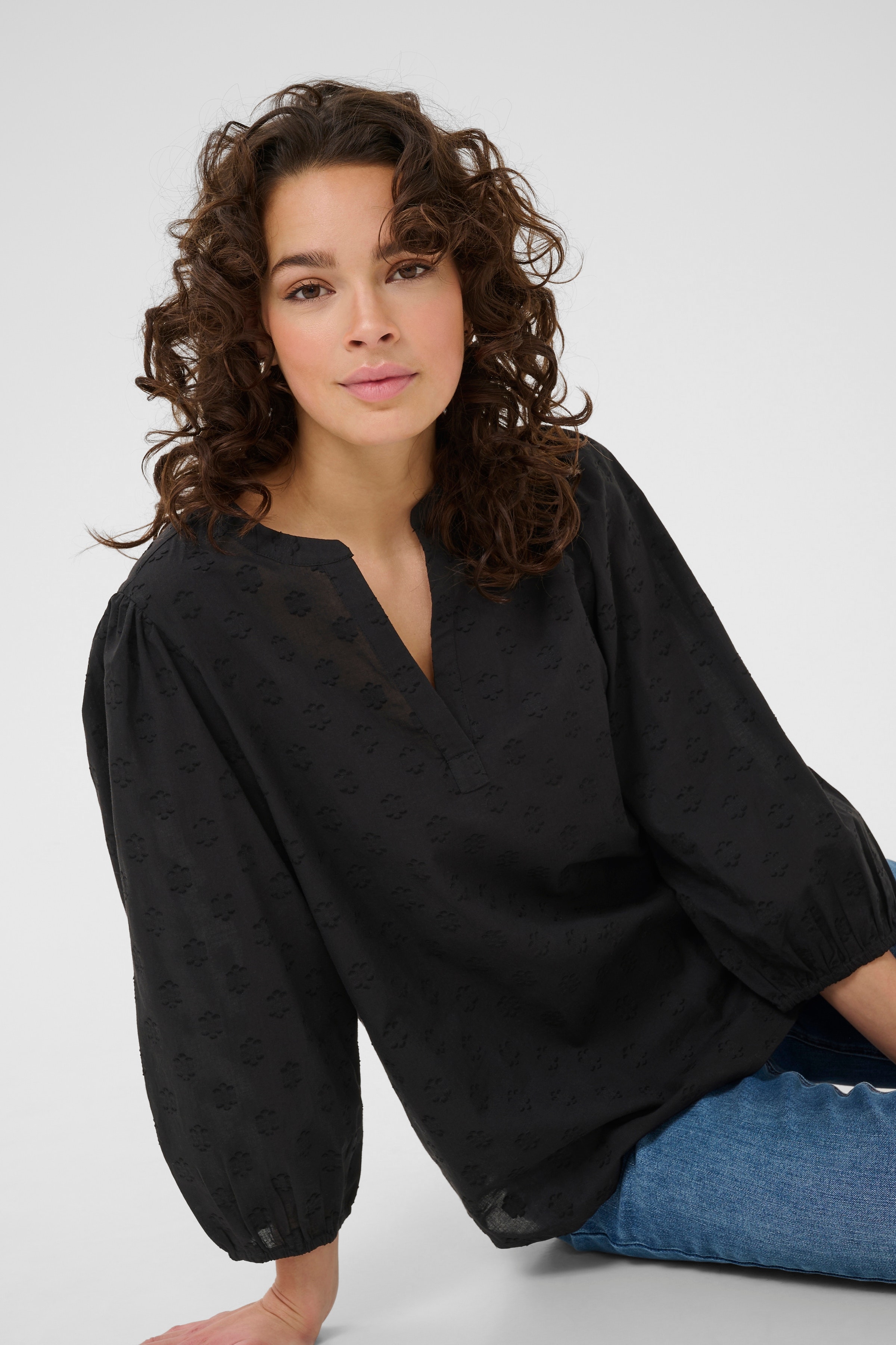 KAenya Blouse LOOKBOOK DETAIL 10510755-100121