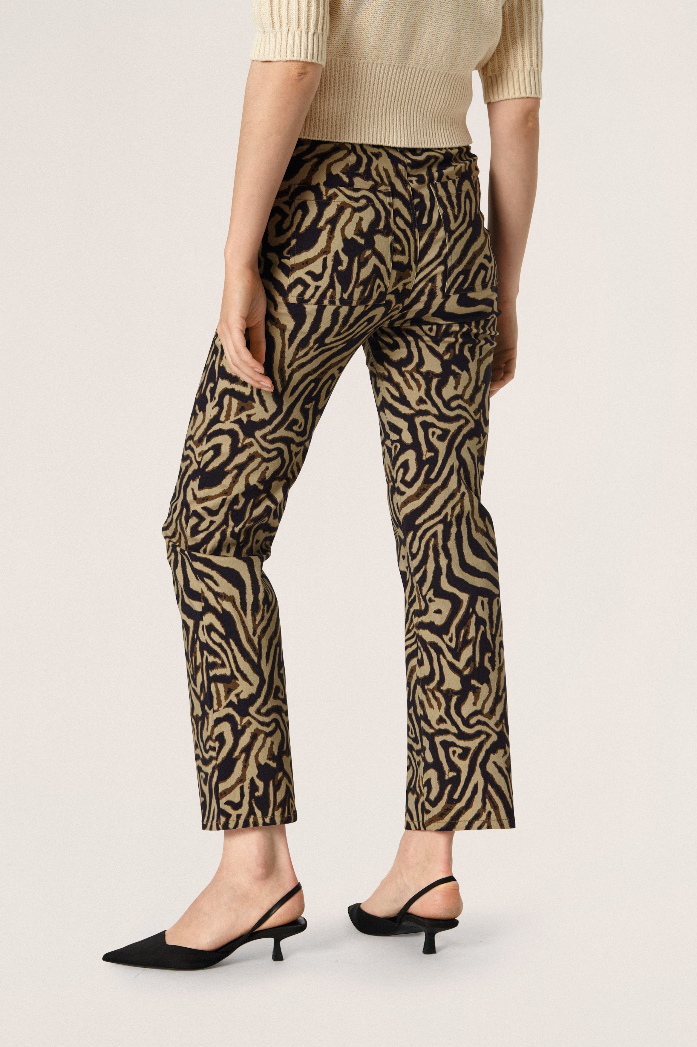 SLSharona Trousers LOOKBOOK BACK 30406312-301485