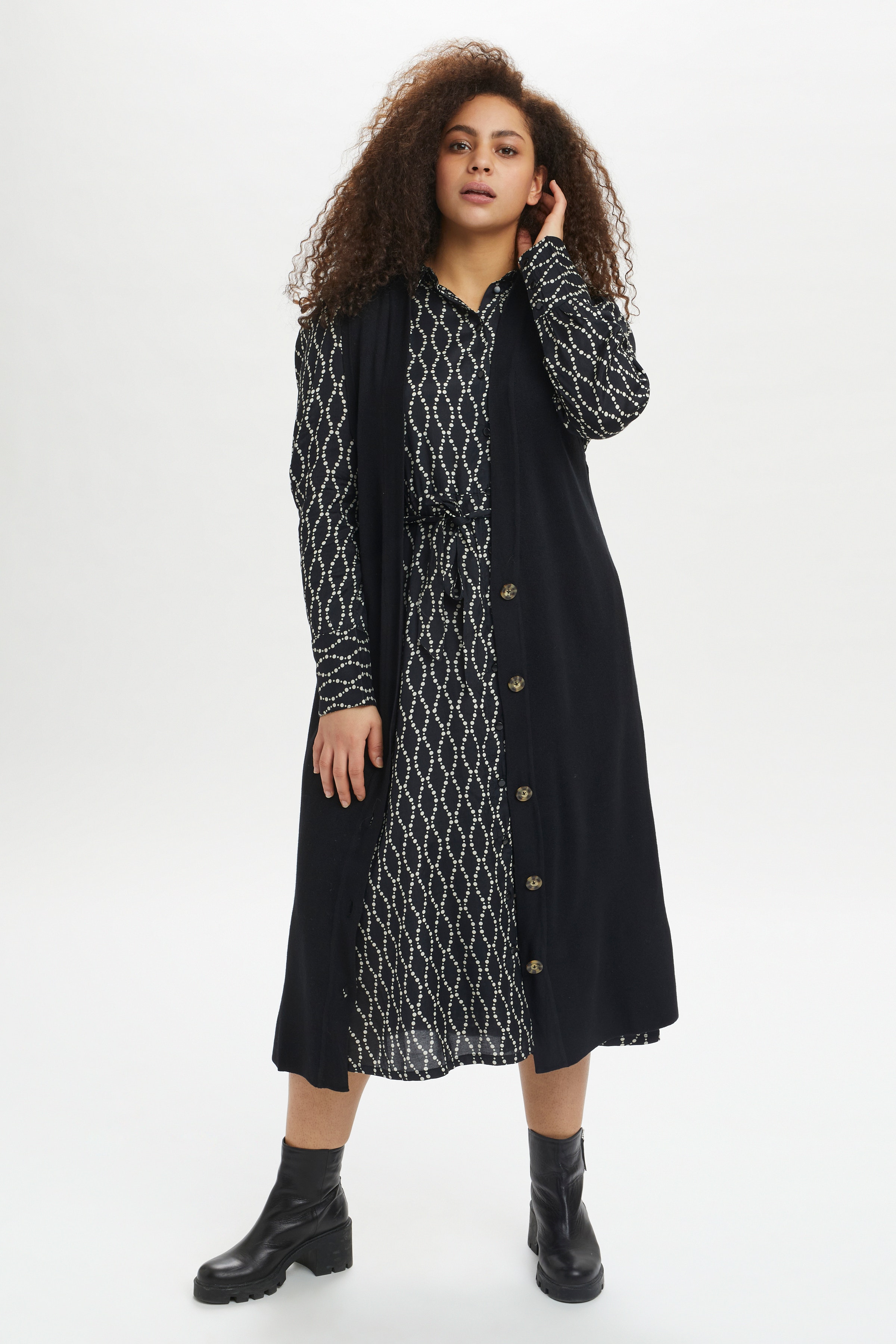 KCkirsen Knitted cardigan LOOKBOOK FRONT 10580560-100121