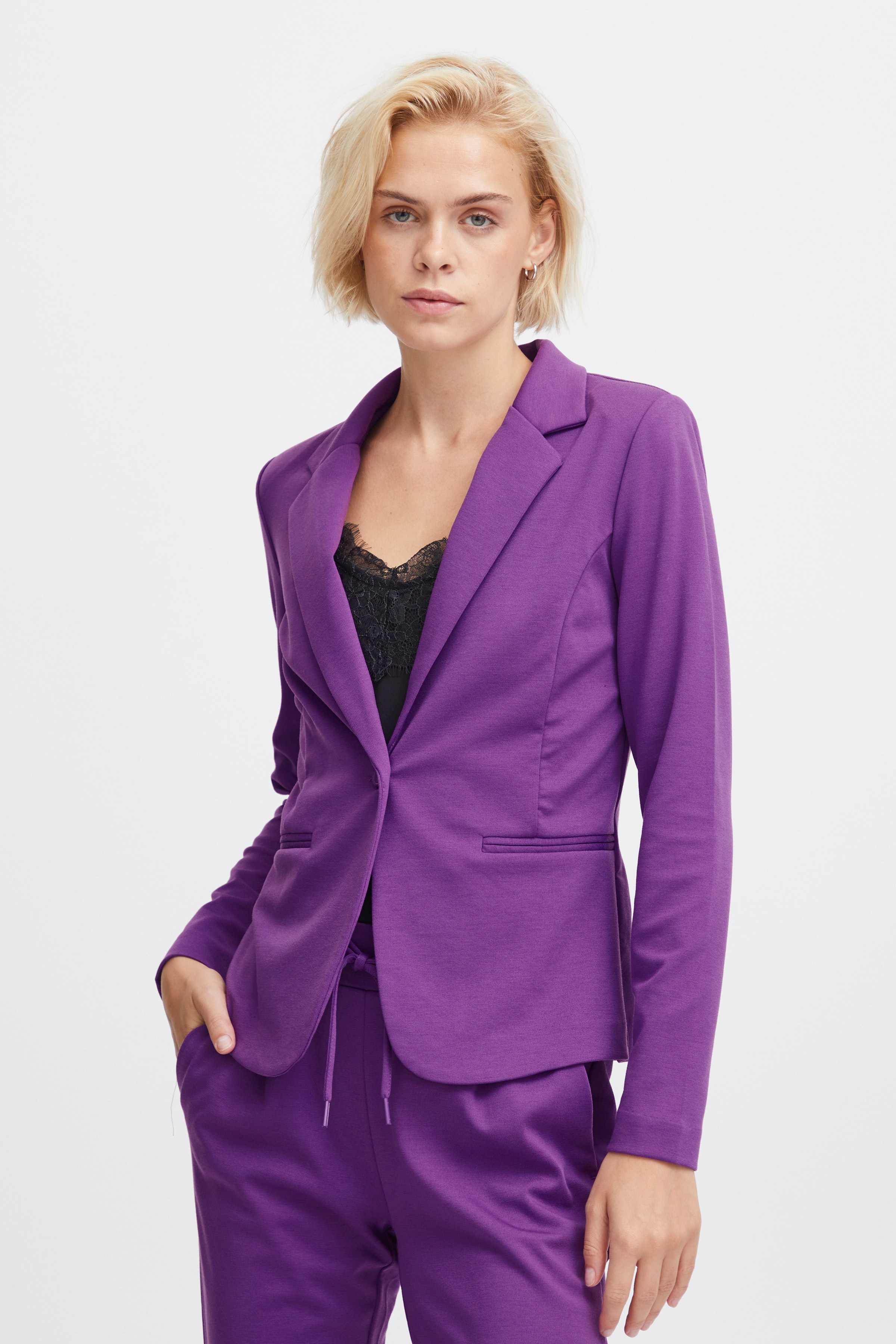 IHKATE Blazer LOOKBOOK FRONT 20101801-193536