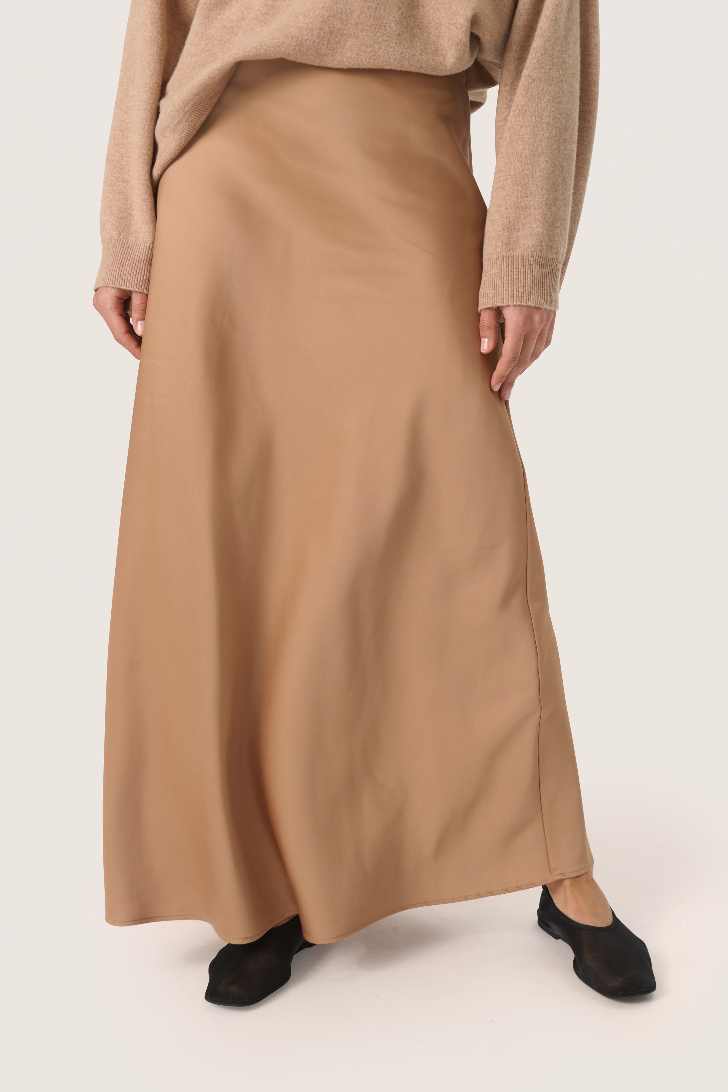 SLAnna Kjol LOOKBOOK FRONT 30407520-171322