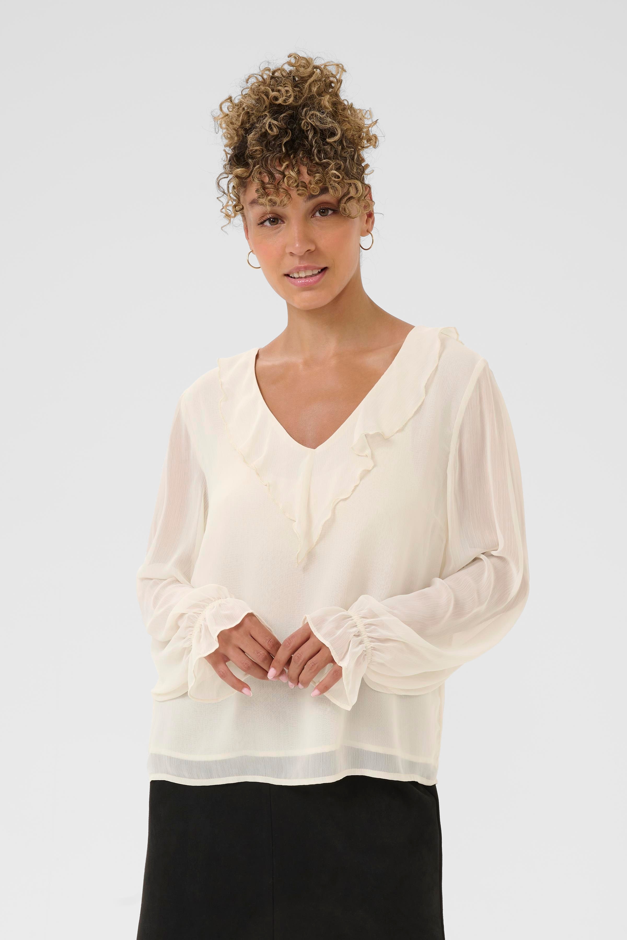 CRFlake Blouse LOOKBOOK FRONT 10614486-110701