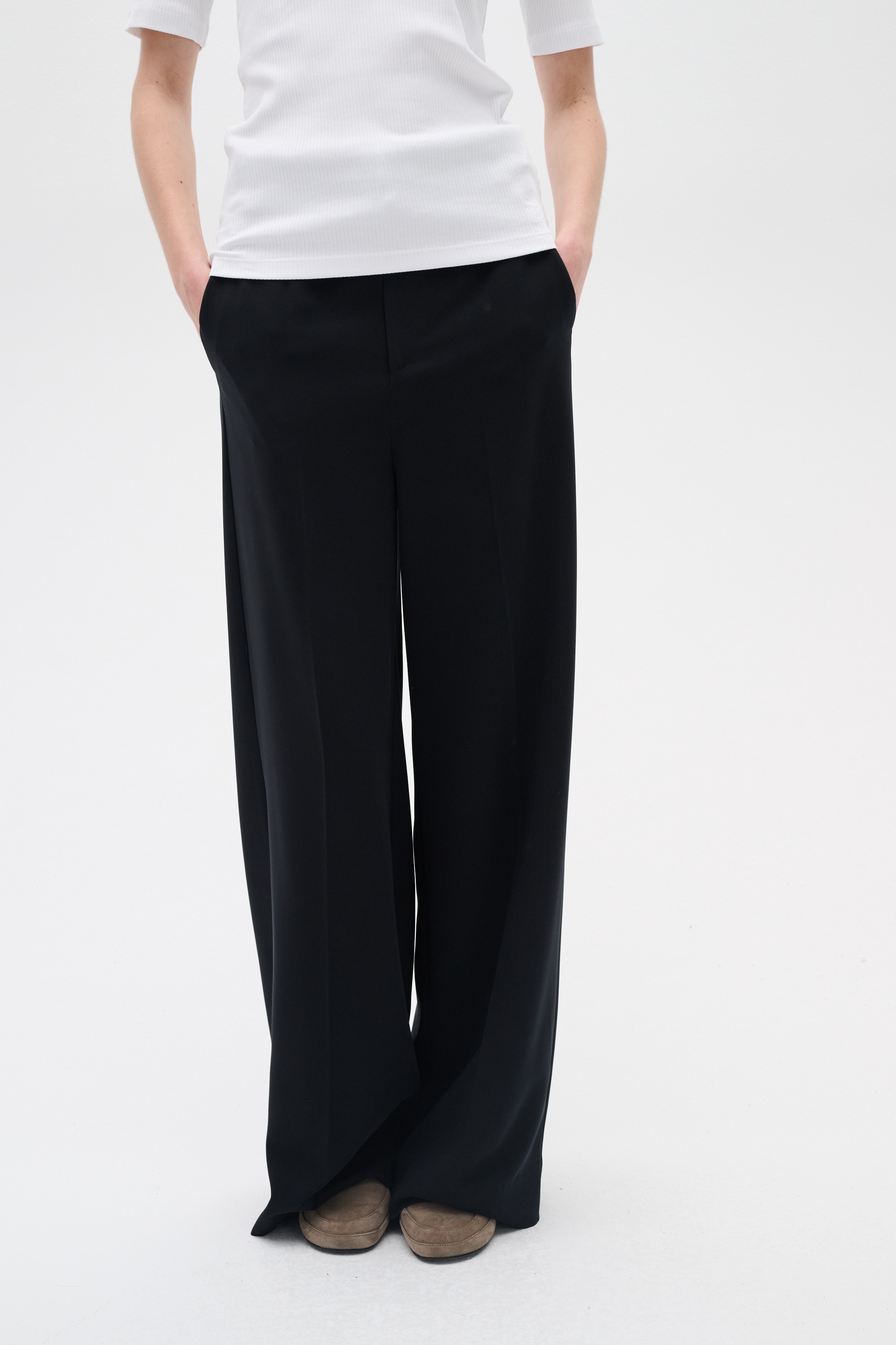 AdianIW Broek LOOKBOOK FRONT 30107826-194008