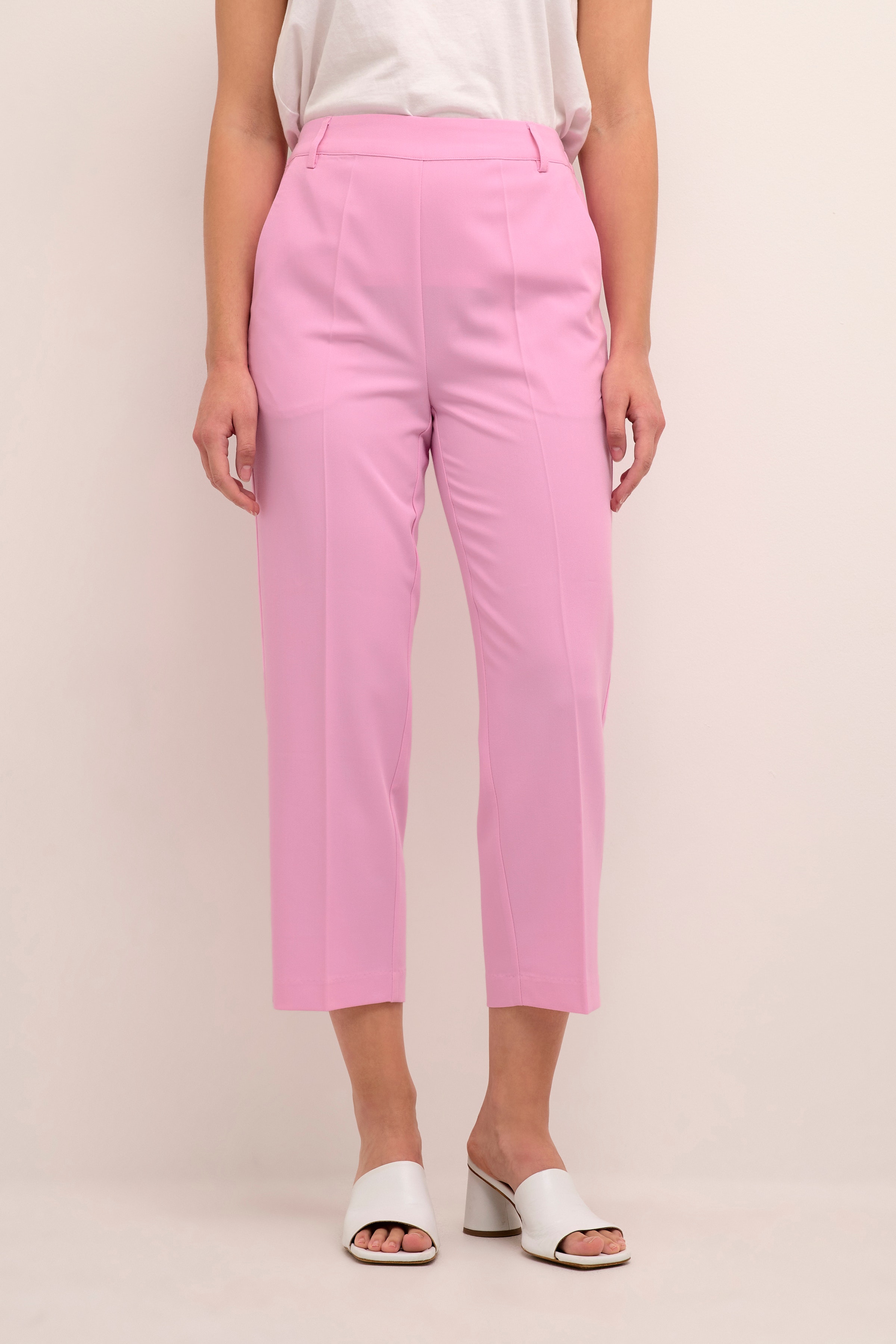 KAsakura Cropped Broek LOOKBOOK FRONT 10506127-152218