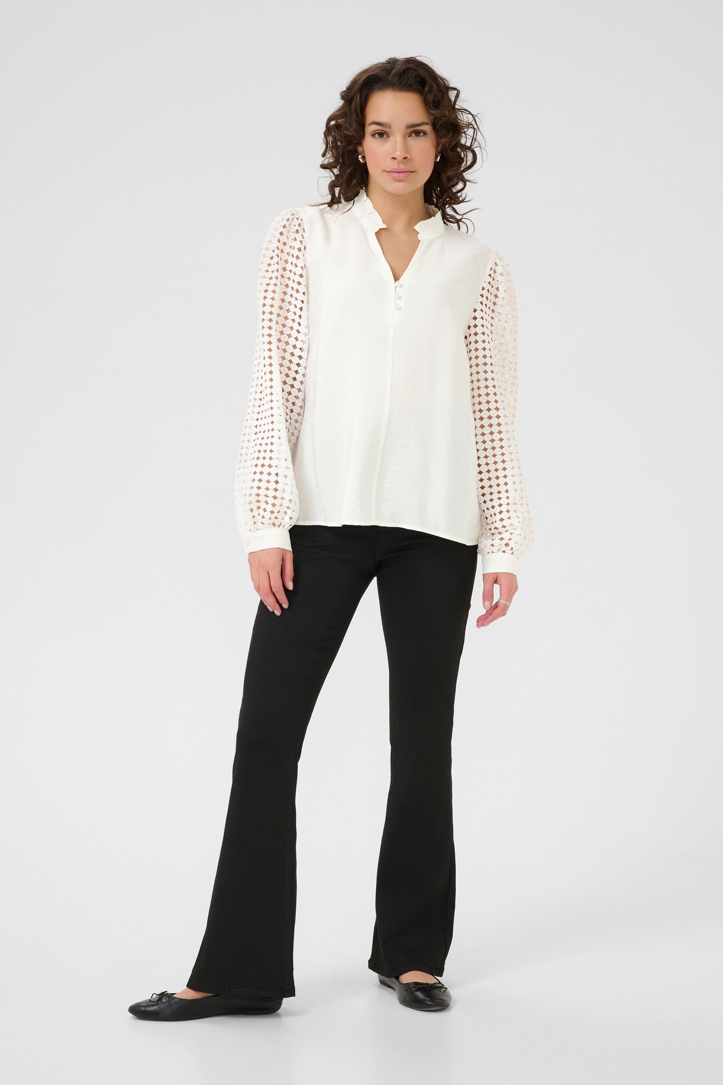 KAtulle Bluse LOOKBOOK FRONT 10510733-110602