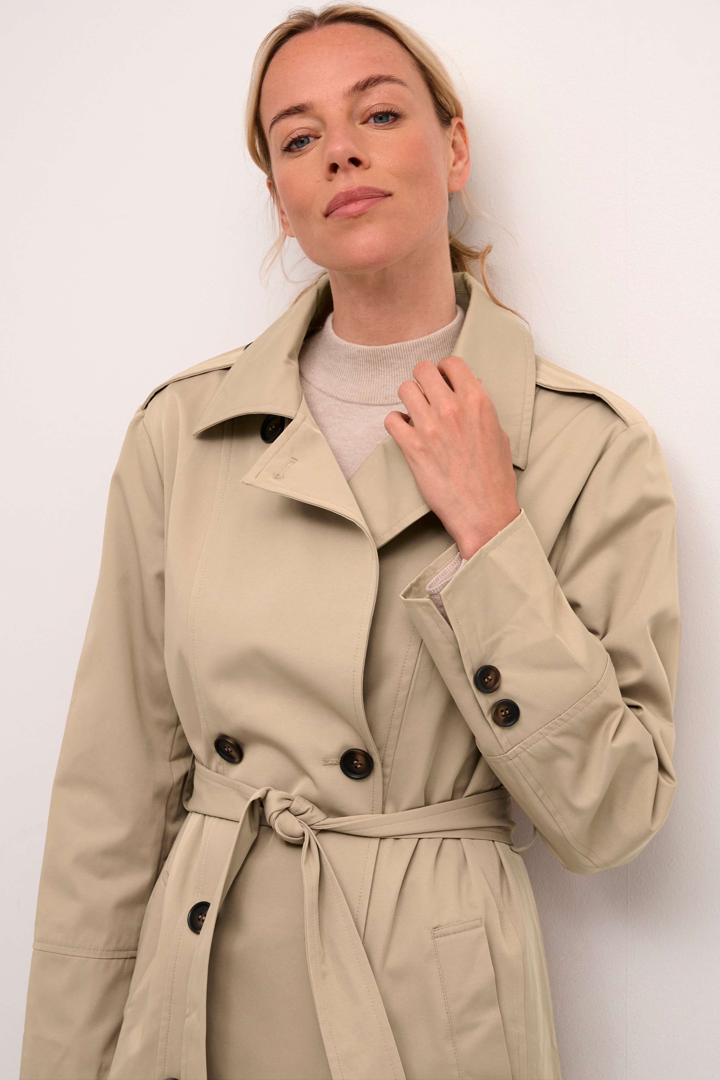 CRNovinna Trenchcoat LOOKBOOK DETAIL 10612101-171312