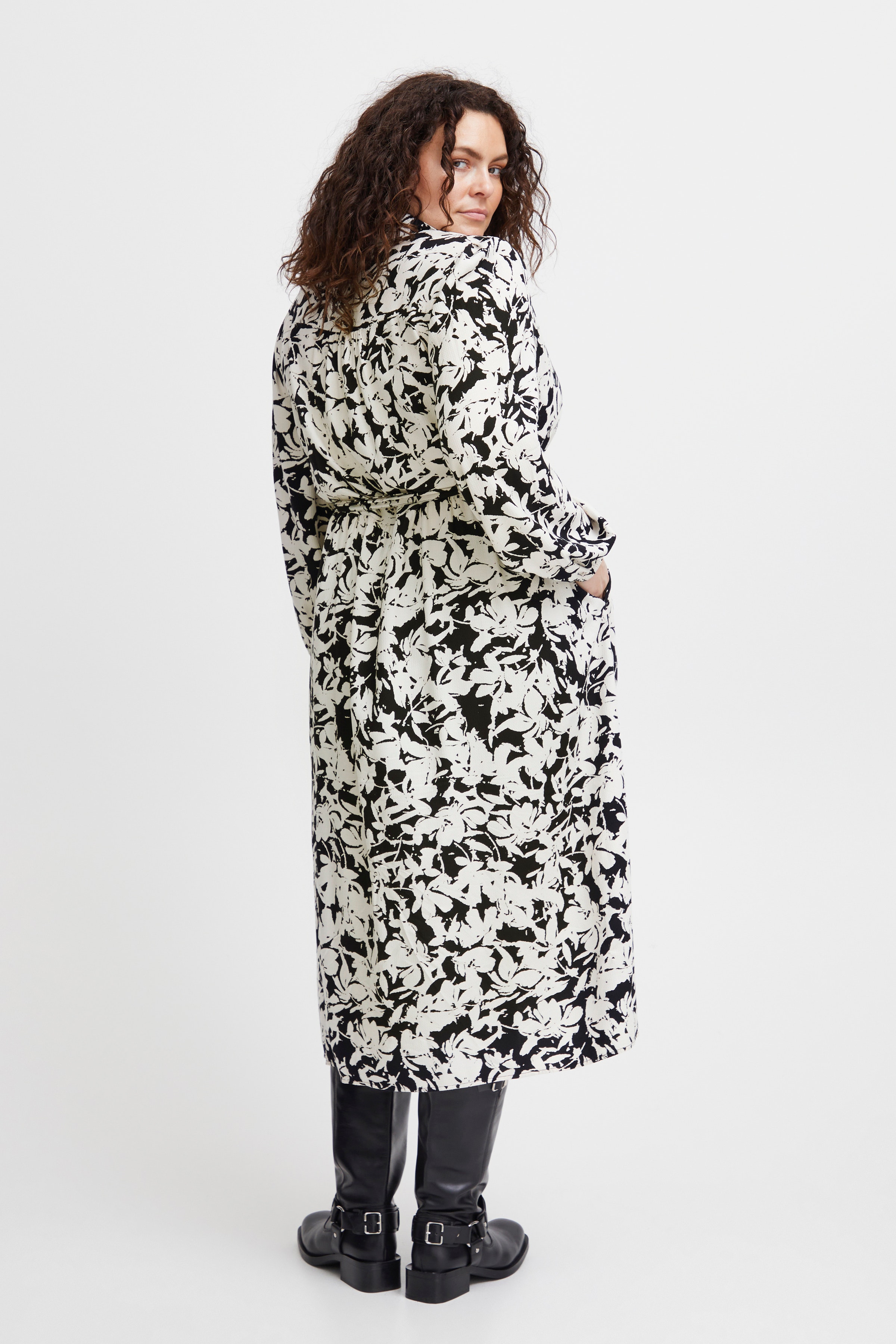 Kjole LOOKBOOK BACK 20612605-202203