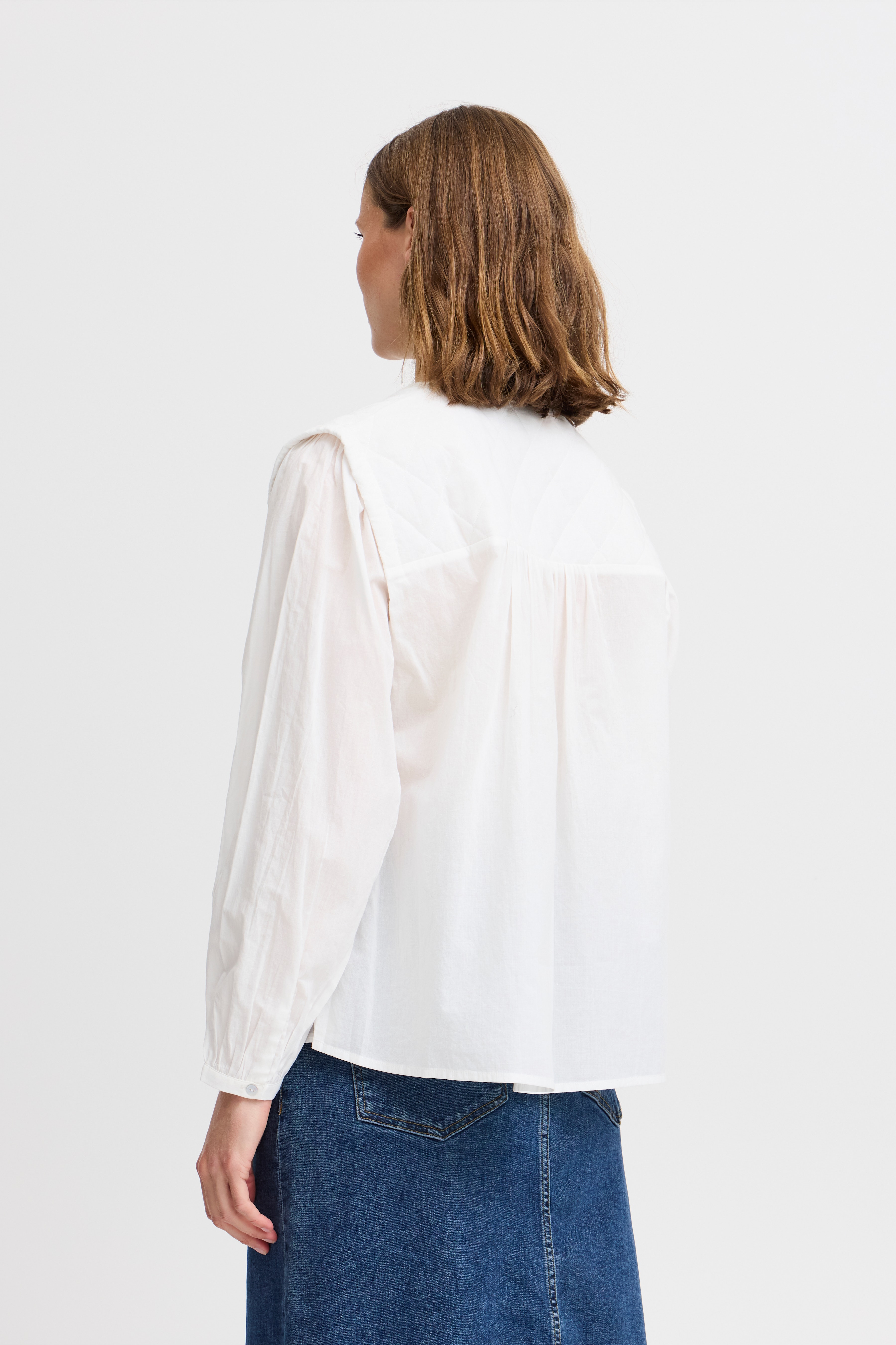 BYIANTHE Bluse LOOKBOOK BACK 20815241-114300