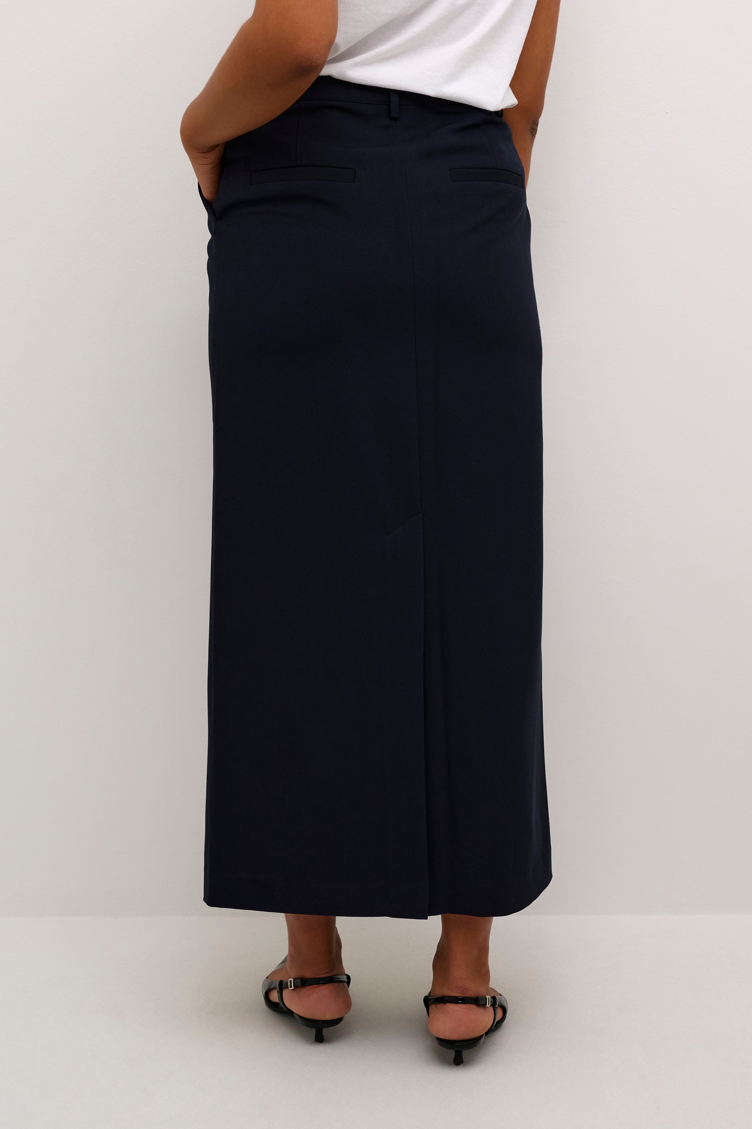 KAsakura Skirt LOOKBOOK BACK 10552310-194020