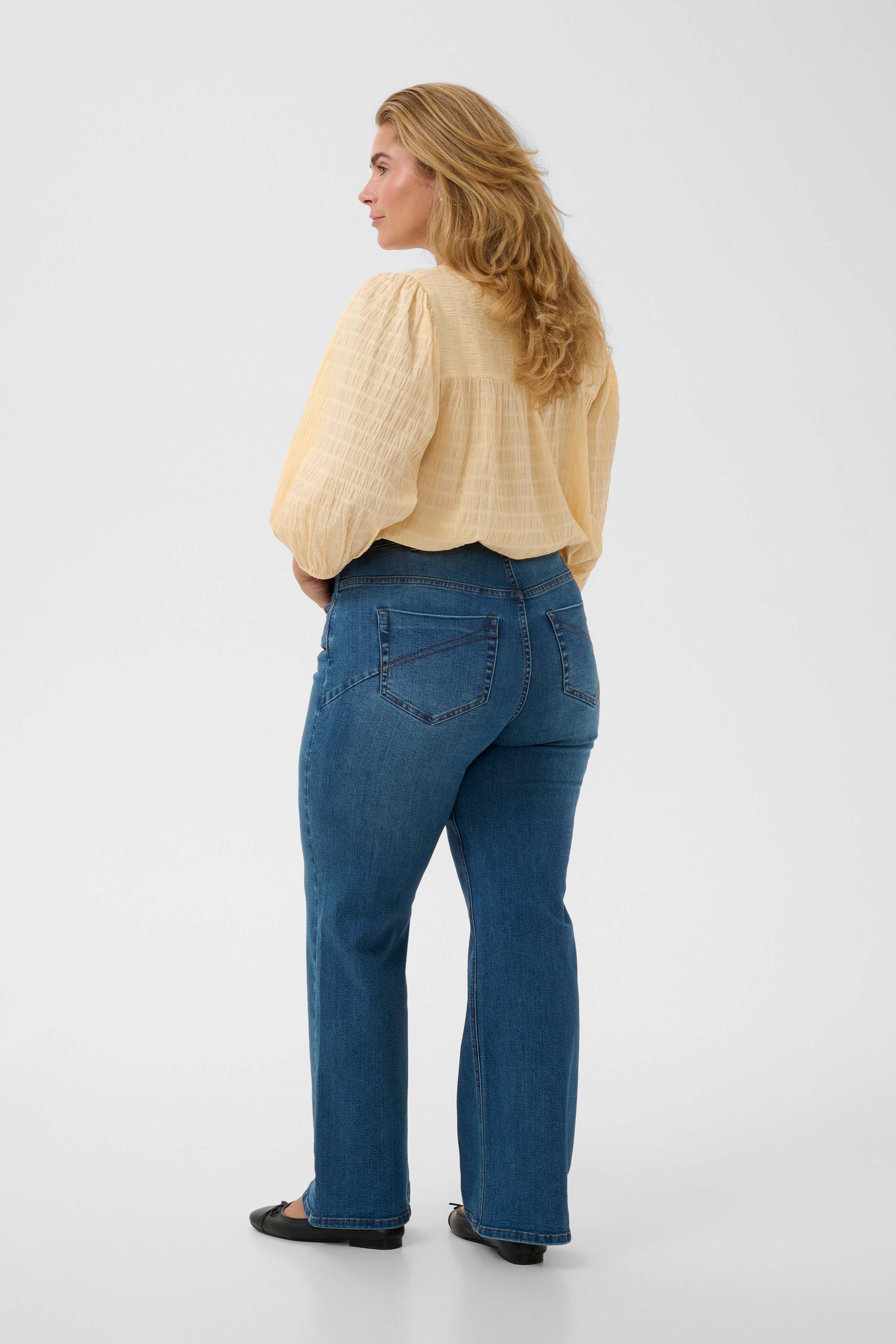 KCflora Jeans LOOKBOOK BACK 10583711-102272