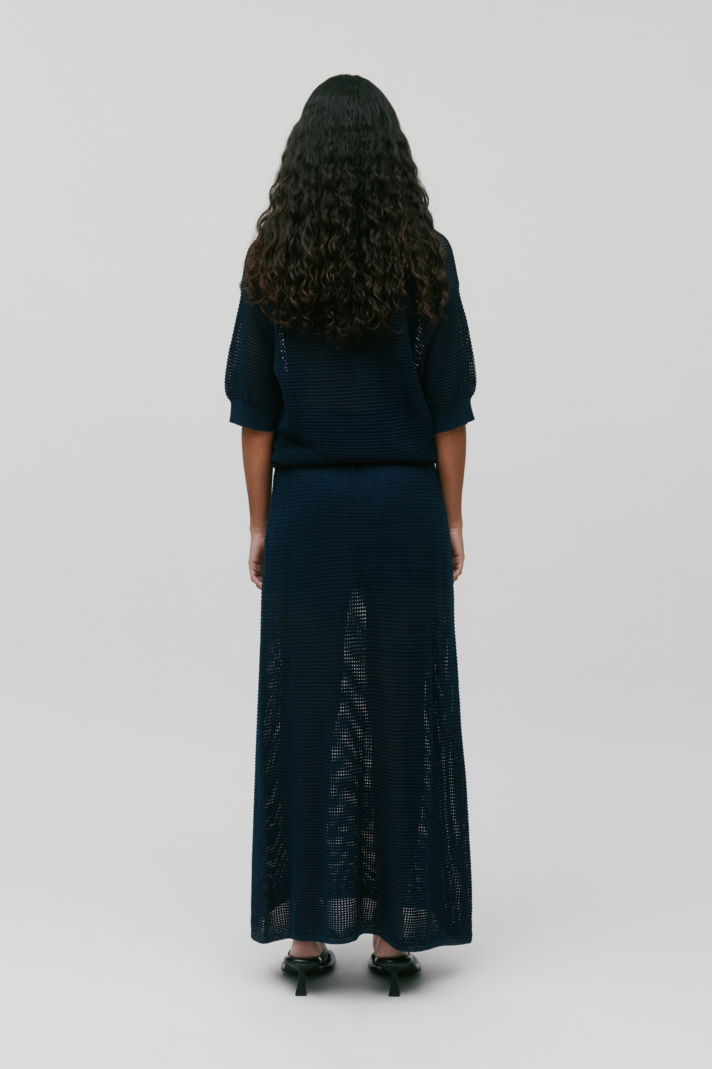 FLO Pullover LOOKBOOK BACK 30600503-BL900