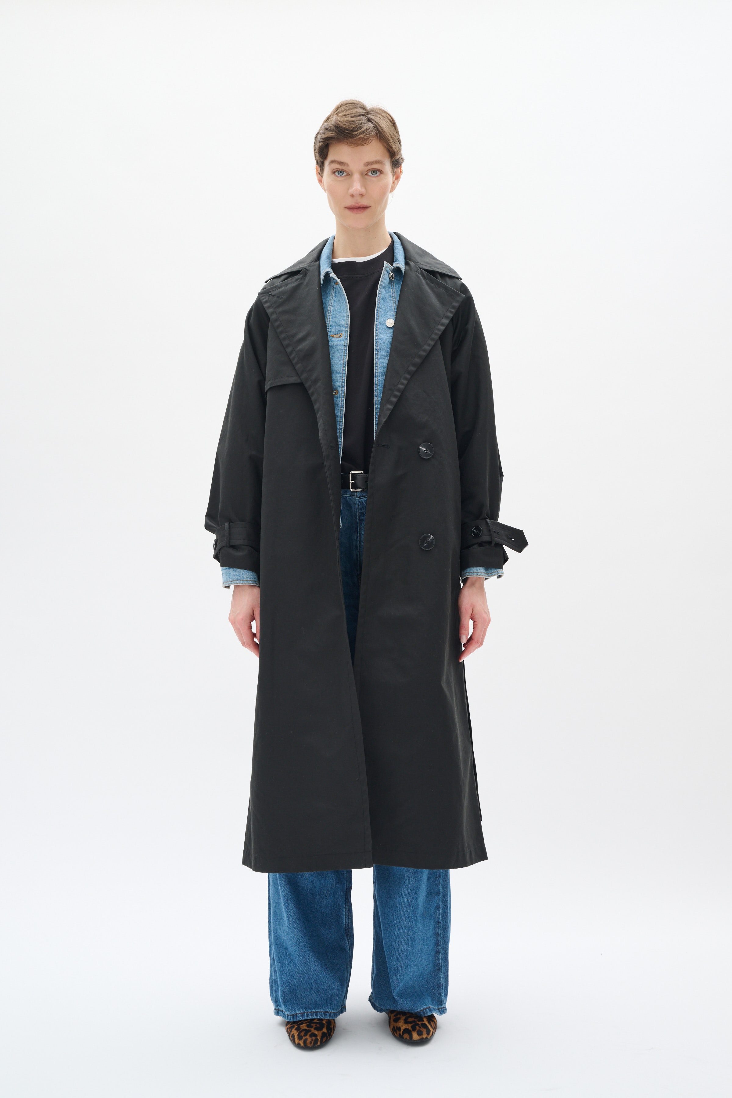 ToiniIW TrenchCoat LOOKBOOK FRONT 30109027-194008