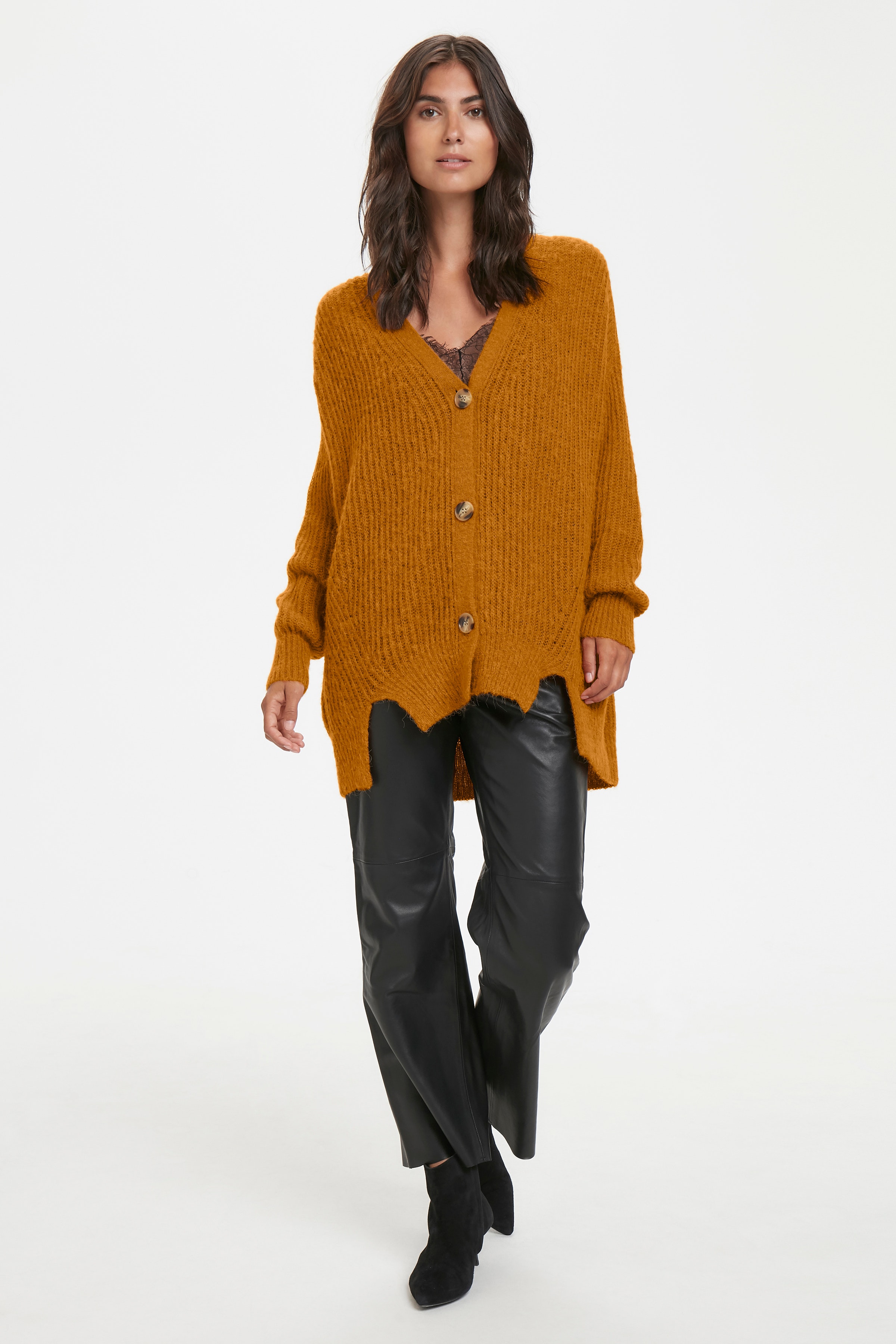 AggiePW Cardigan LOOKBOOK FRONT 30304865-33152