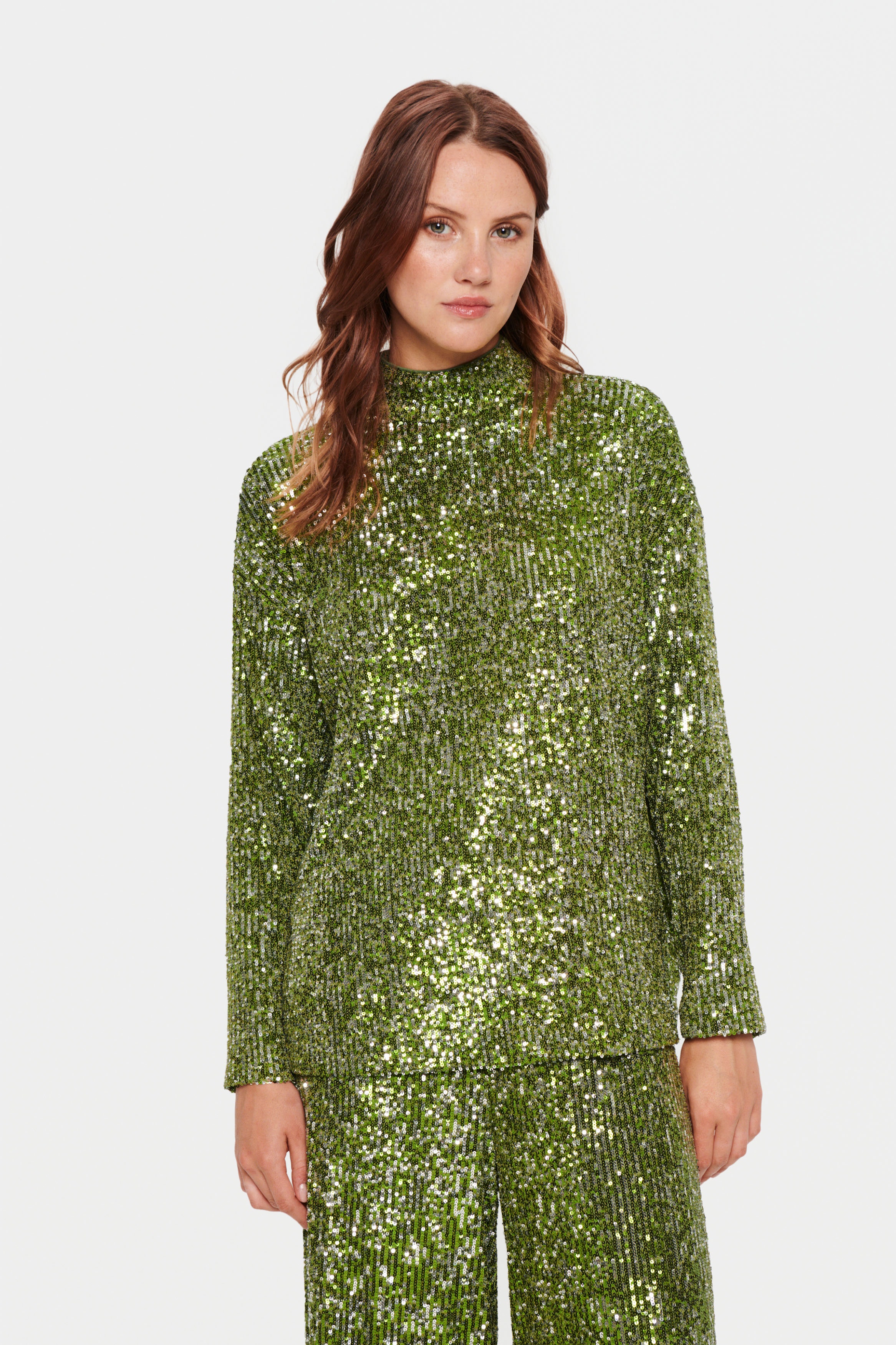 ReyanaSZ Sequin Blouse LOOKBOOK FRONT 30512222-180435