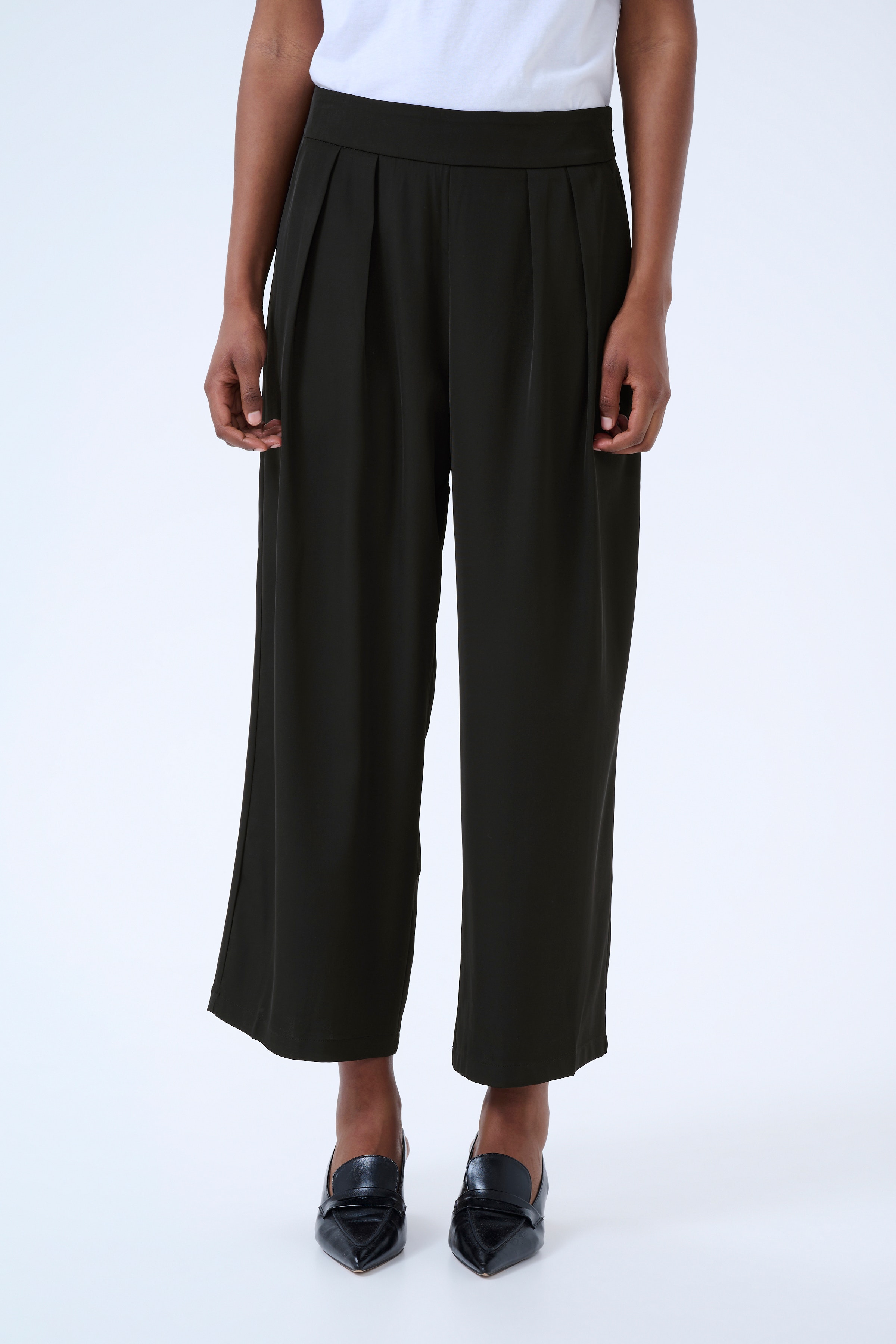 KAmille Bukser LOOKBOOK FRONT 10508670-100121