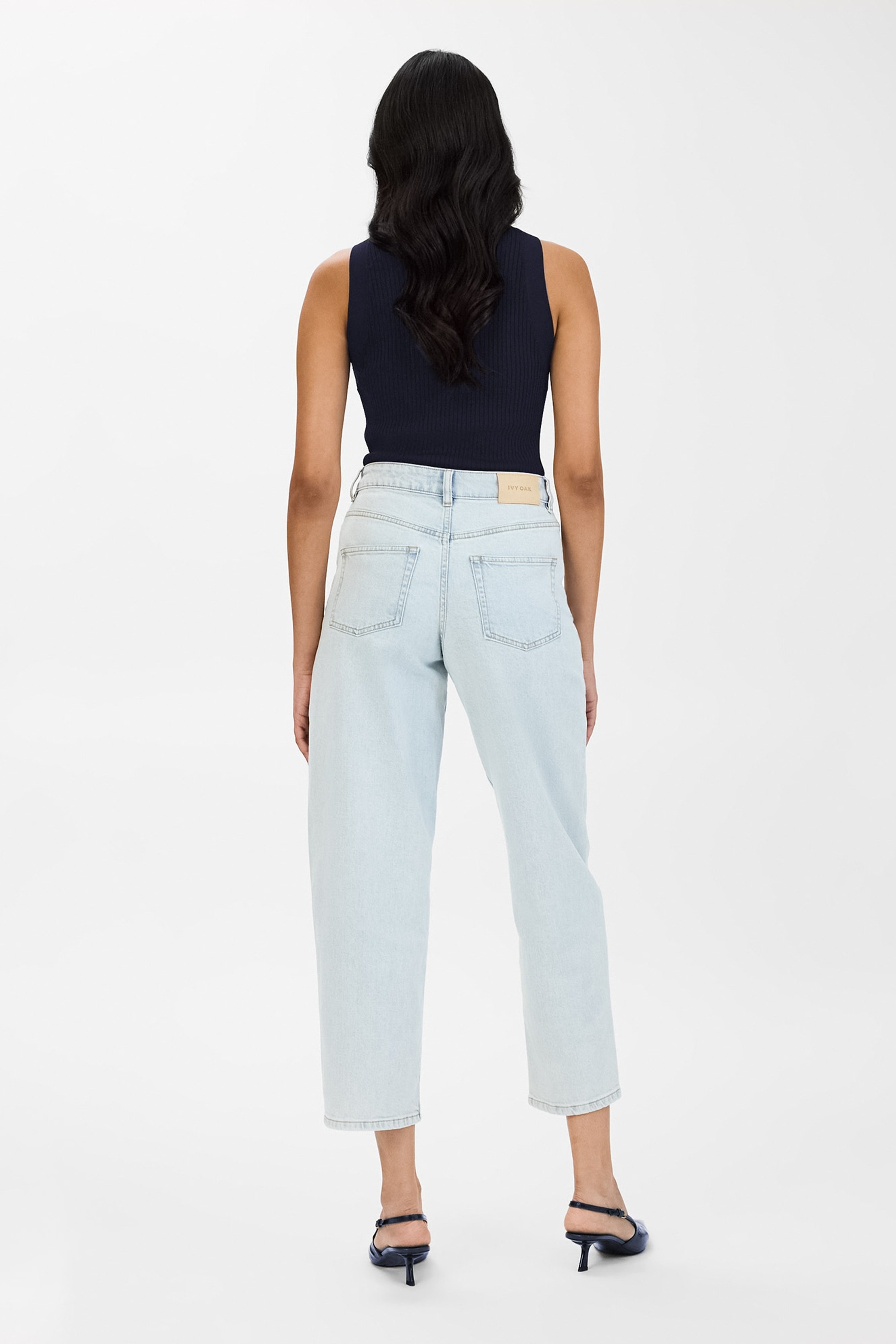 PETRA JEANS LOOKBOOK BACK 30600612-BL806