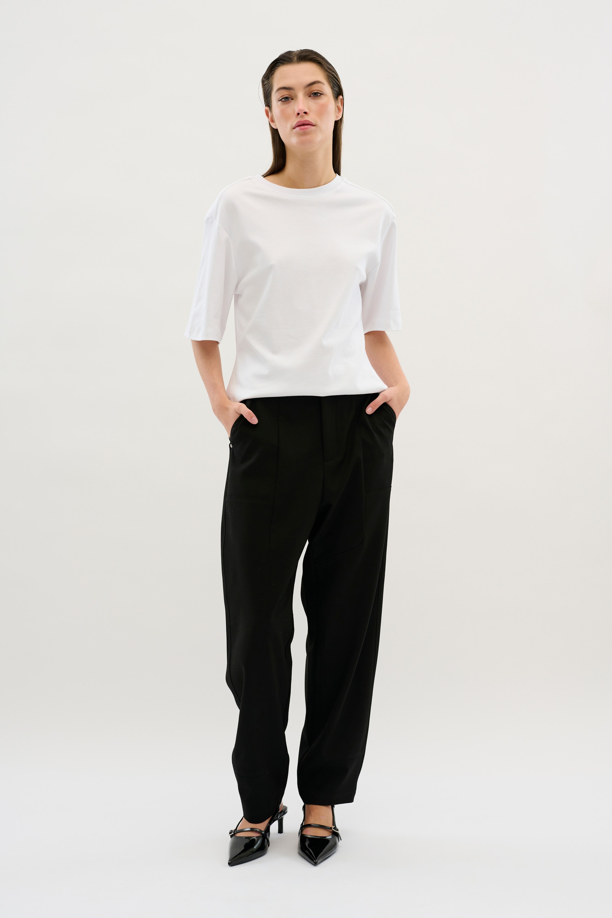 KBRamla Trousers LOOKBOOK FRONT 10105113-194008