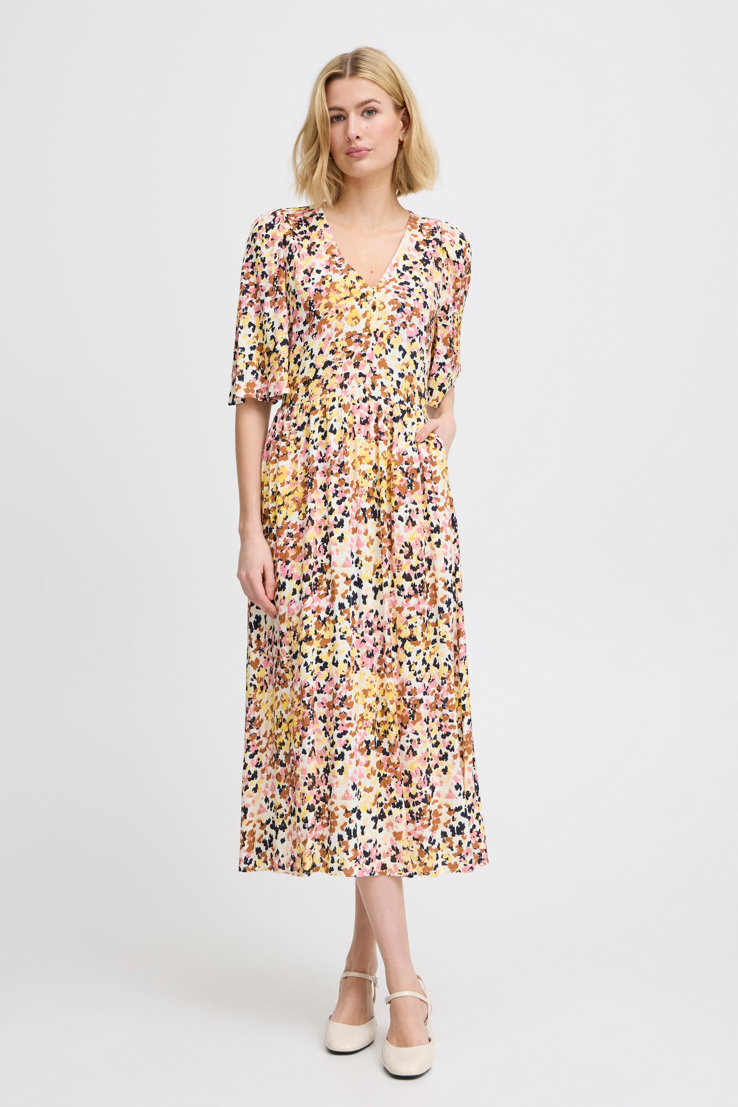 FROLIVA Kjole LOOKBOOK FRONT 20613662-203062