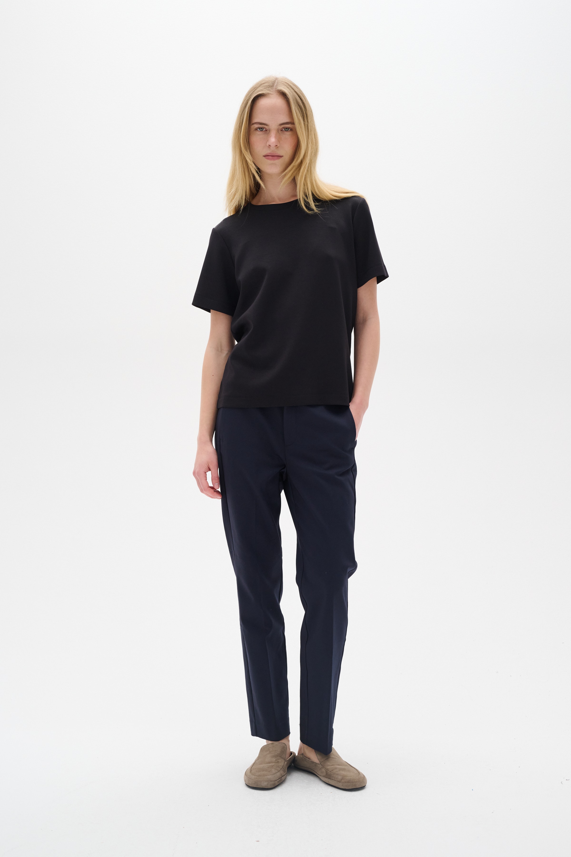 ZellaIW Trousers LOOKBOOK FRONT 30105579-300005