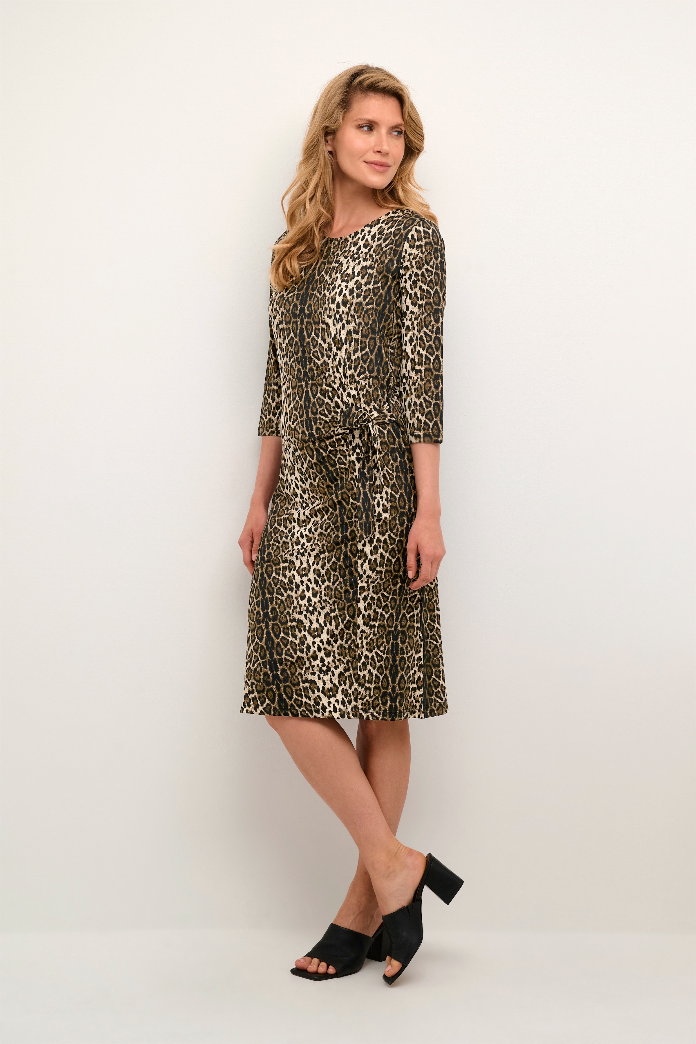 BPabela KlÃ¤nning LOOKBOOK FRONT 10590519-104968B