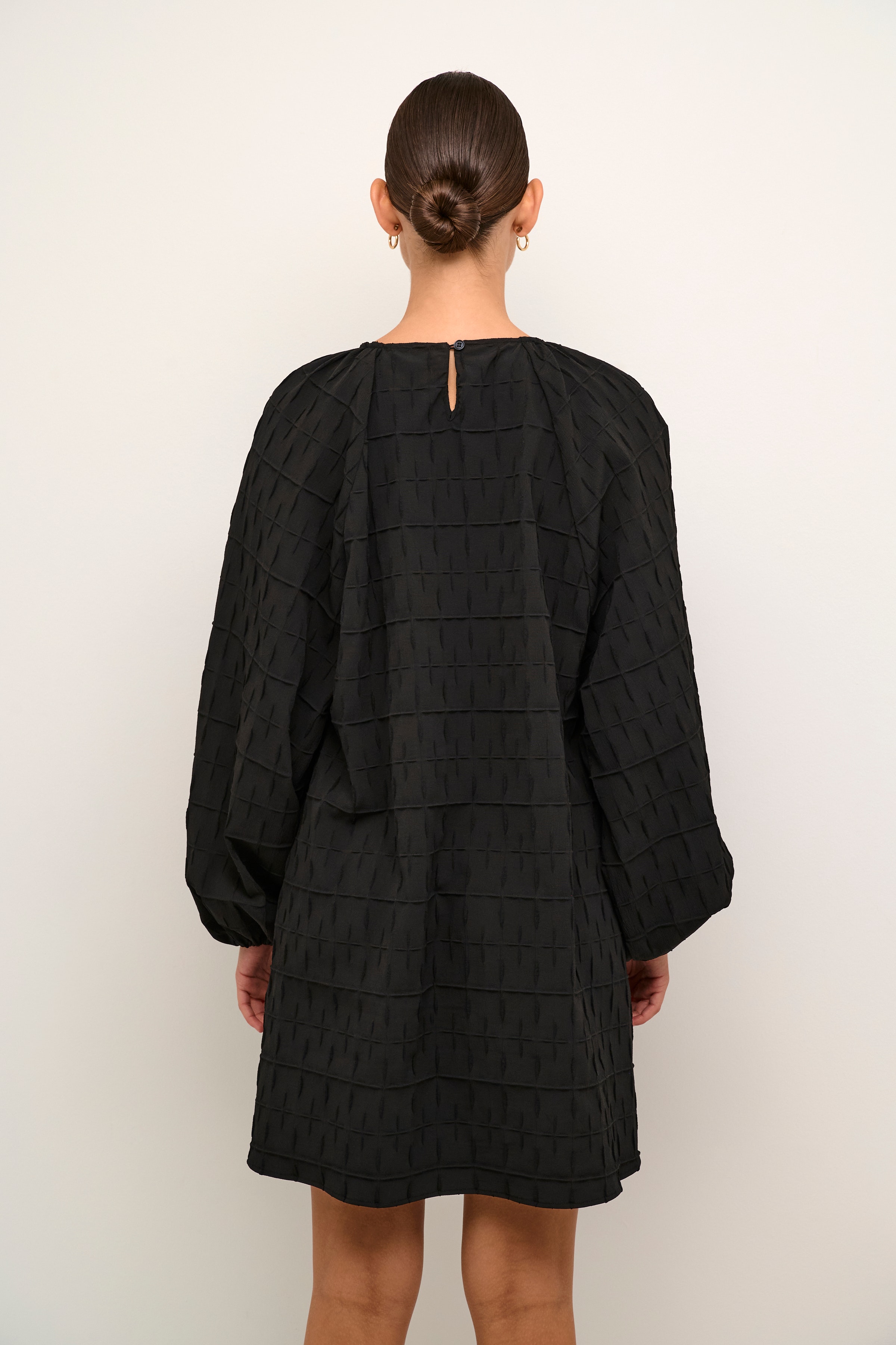 LeiaKB Klänning LOOKBOOK BACK 10104814-194008