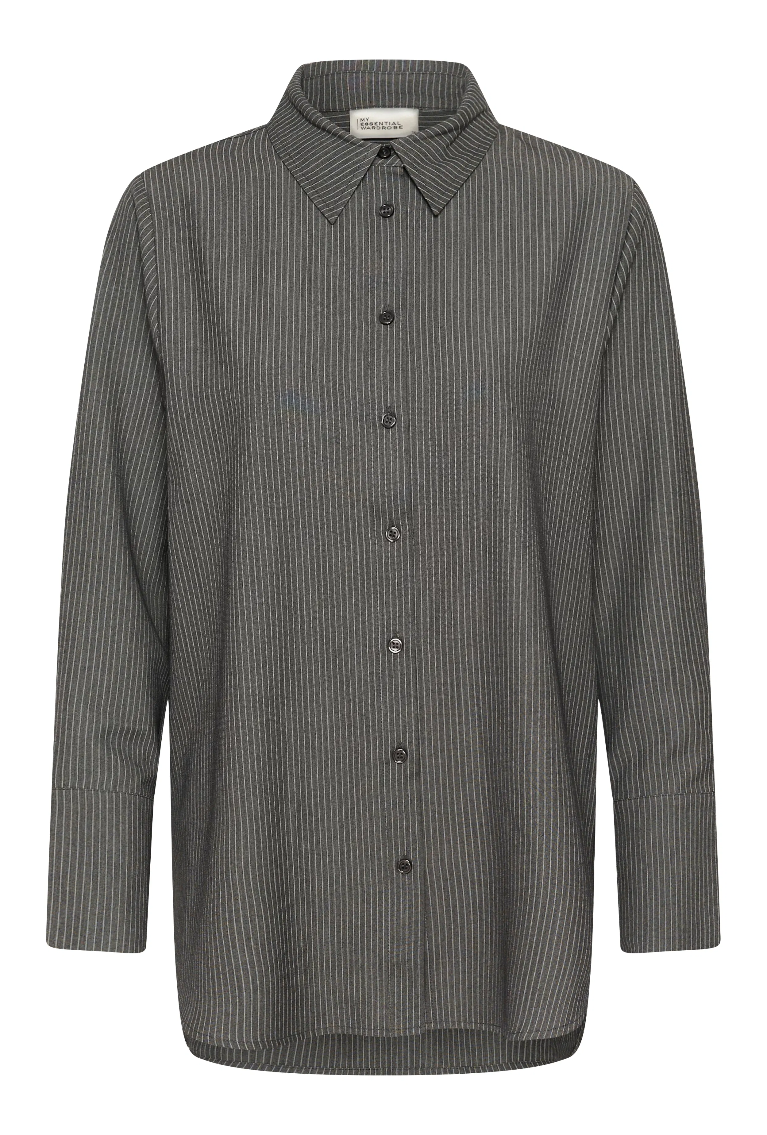 22 THE PINSTRIPED SHIRT PACK FRONT 10705633-109599