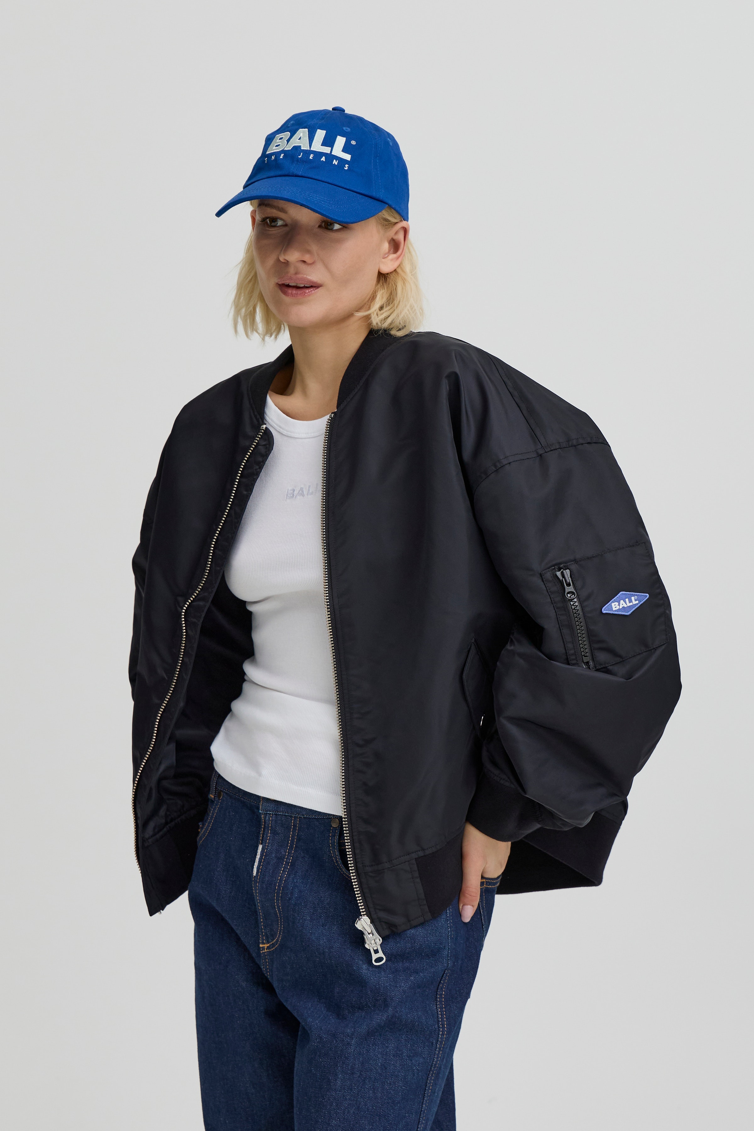 BASOFIA Hut LOOKBOOK FRONT 50405062-194056