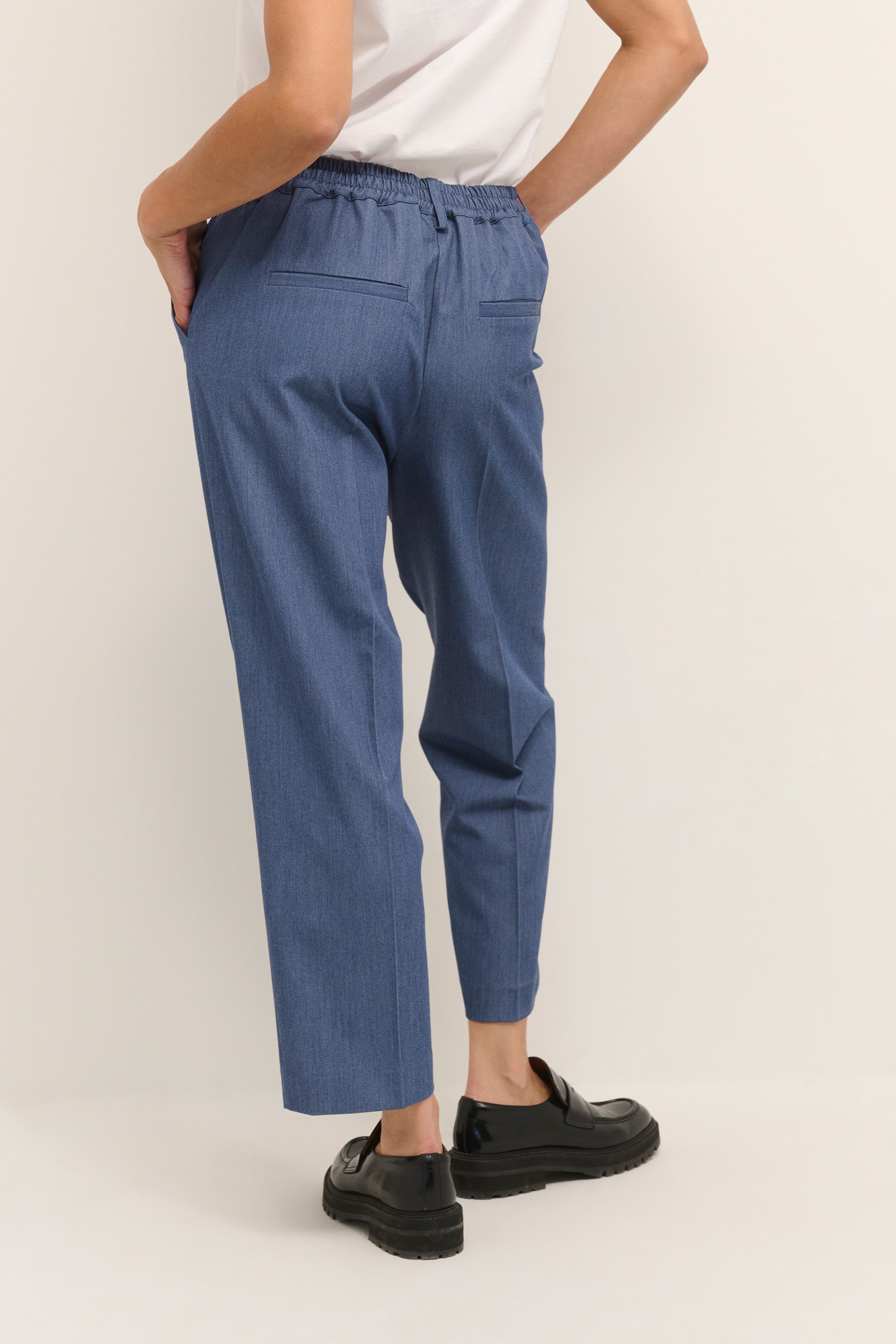 KAsakura Trousers LOOKBOOK BACK 10506127-193929