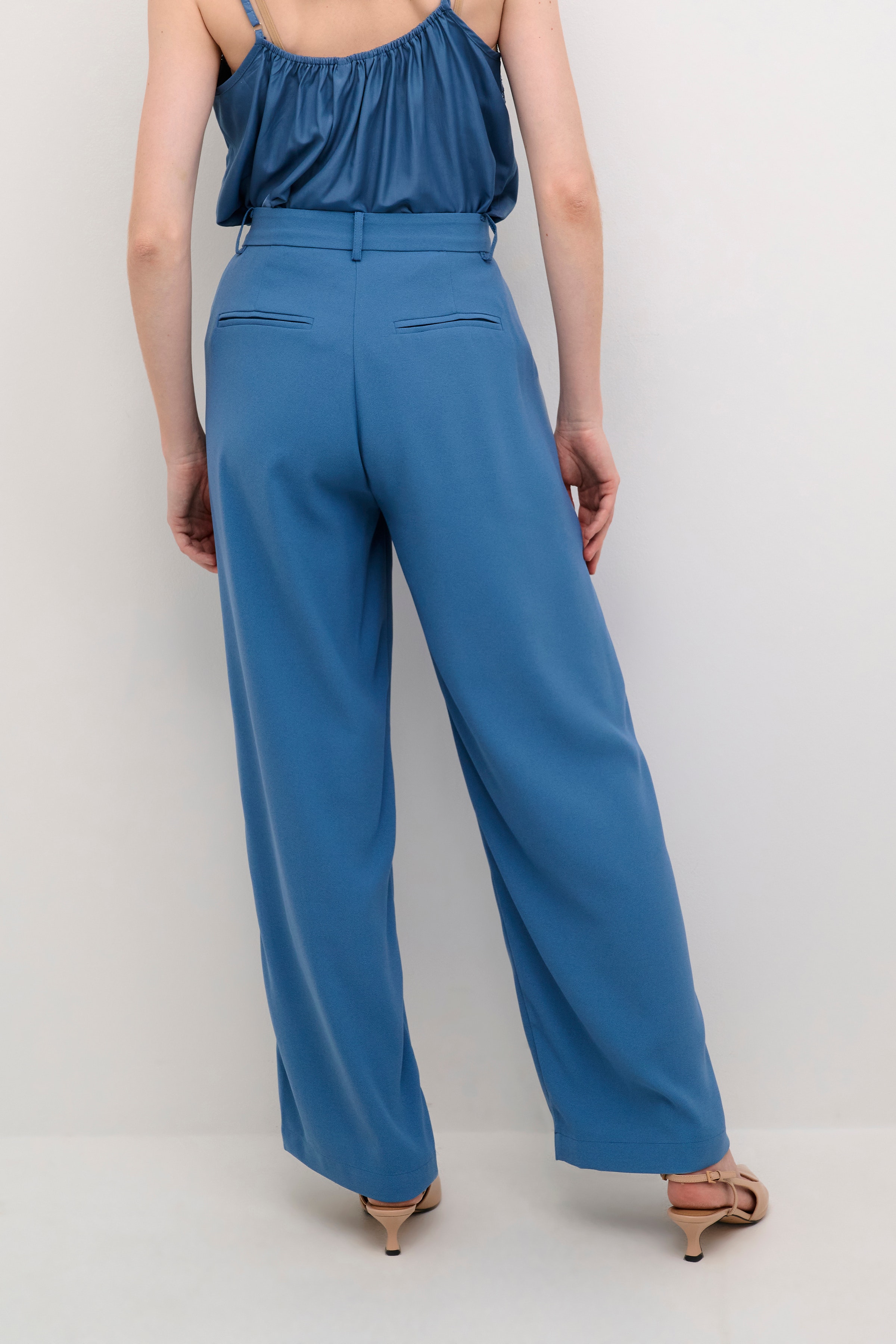 CRCocamia Trousers LOOKBOOK BACK 10611708-184020