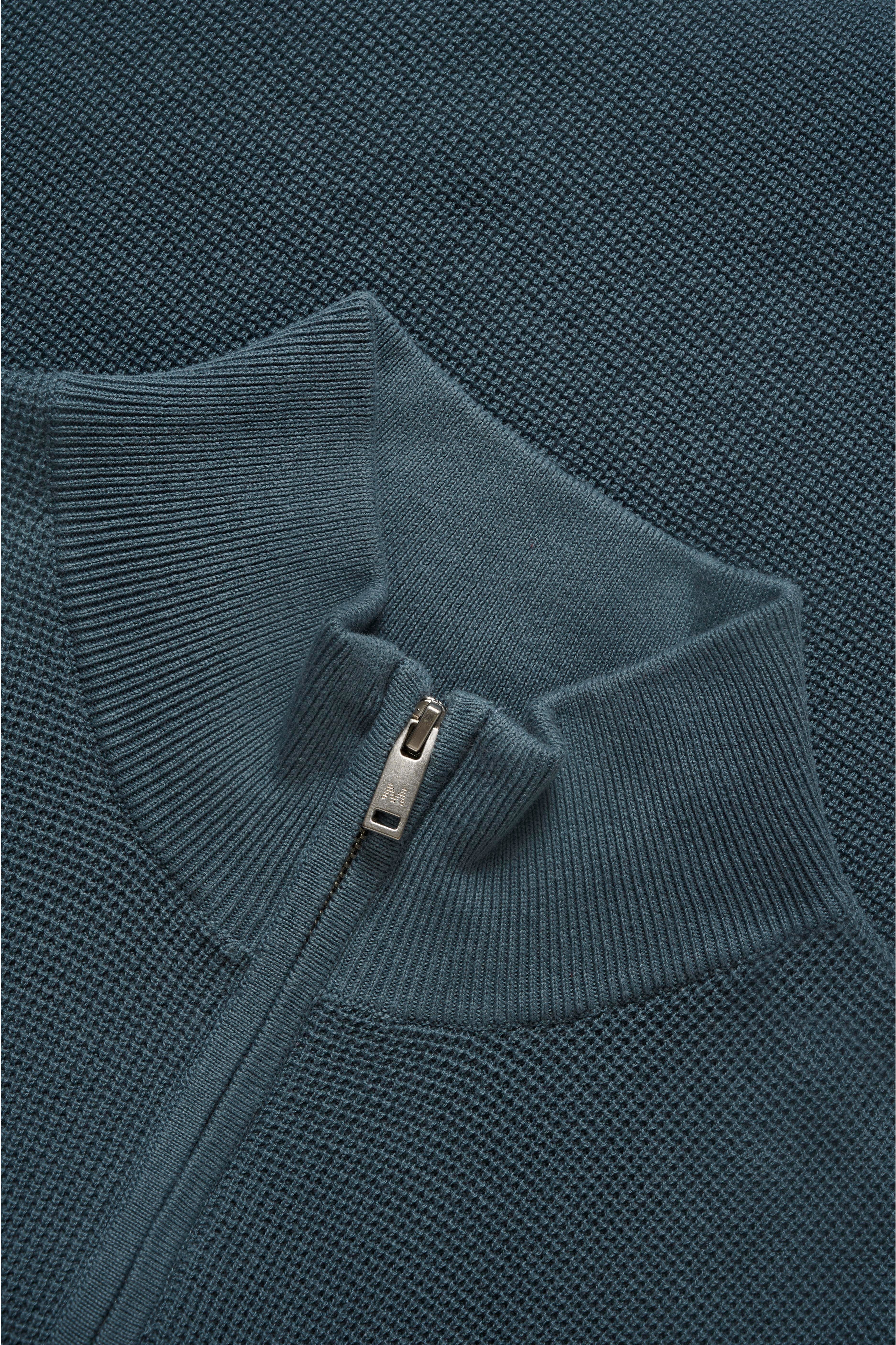 MAlagoon Half-Zip Pullover PACK DETAIL 30207192-184214
