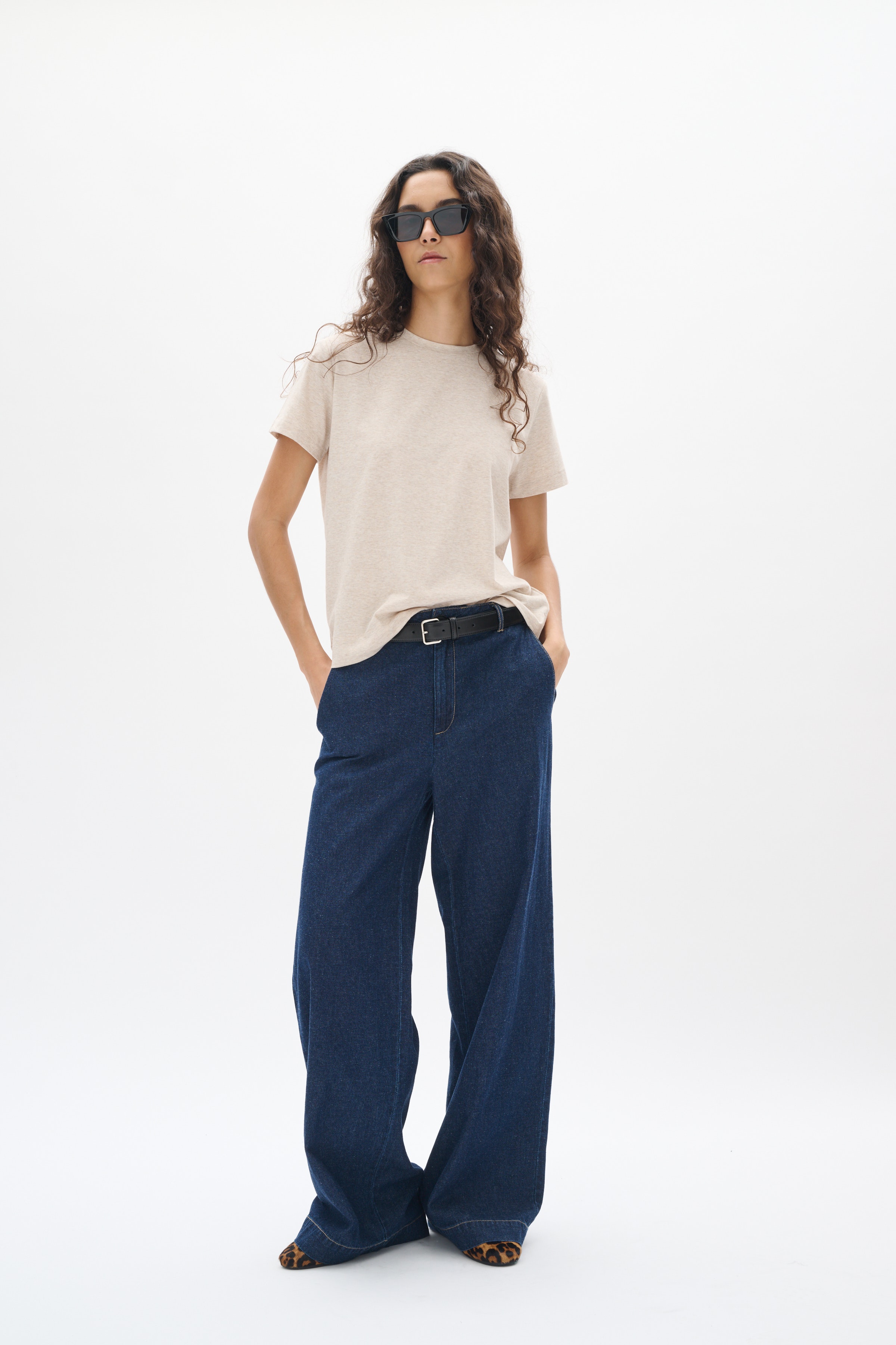 DafinaIW Hose LOOKBOOK FRONT 30110678-300013