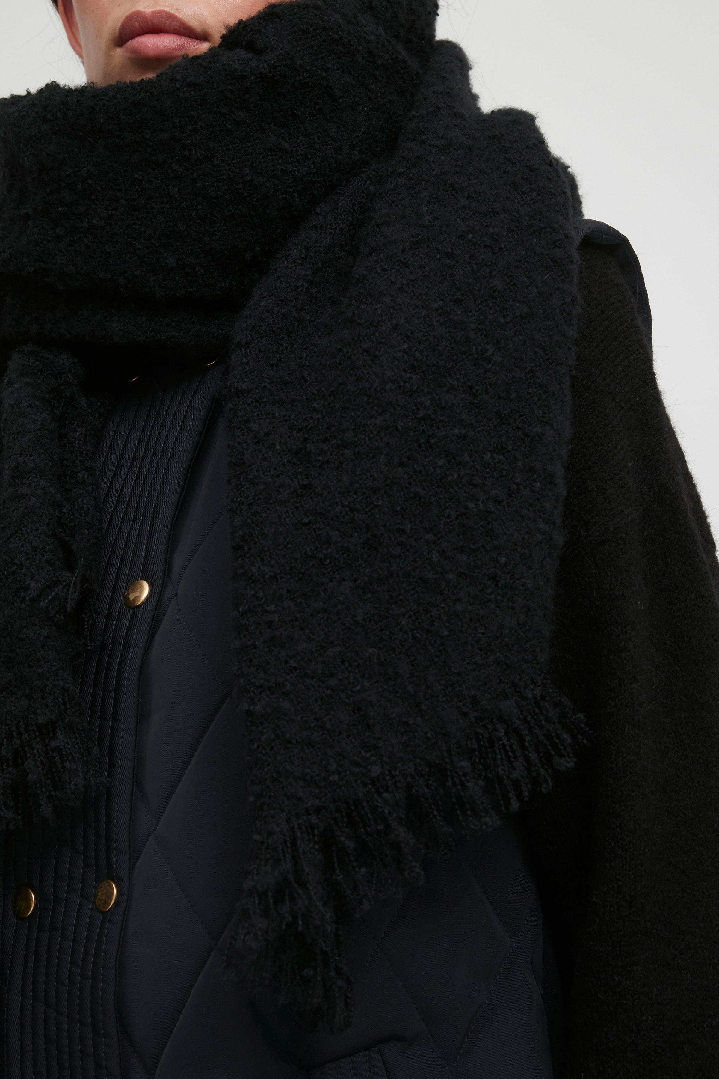 IABEA Scarf LOOKBOOK DETAIL 20102383-194008
