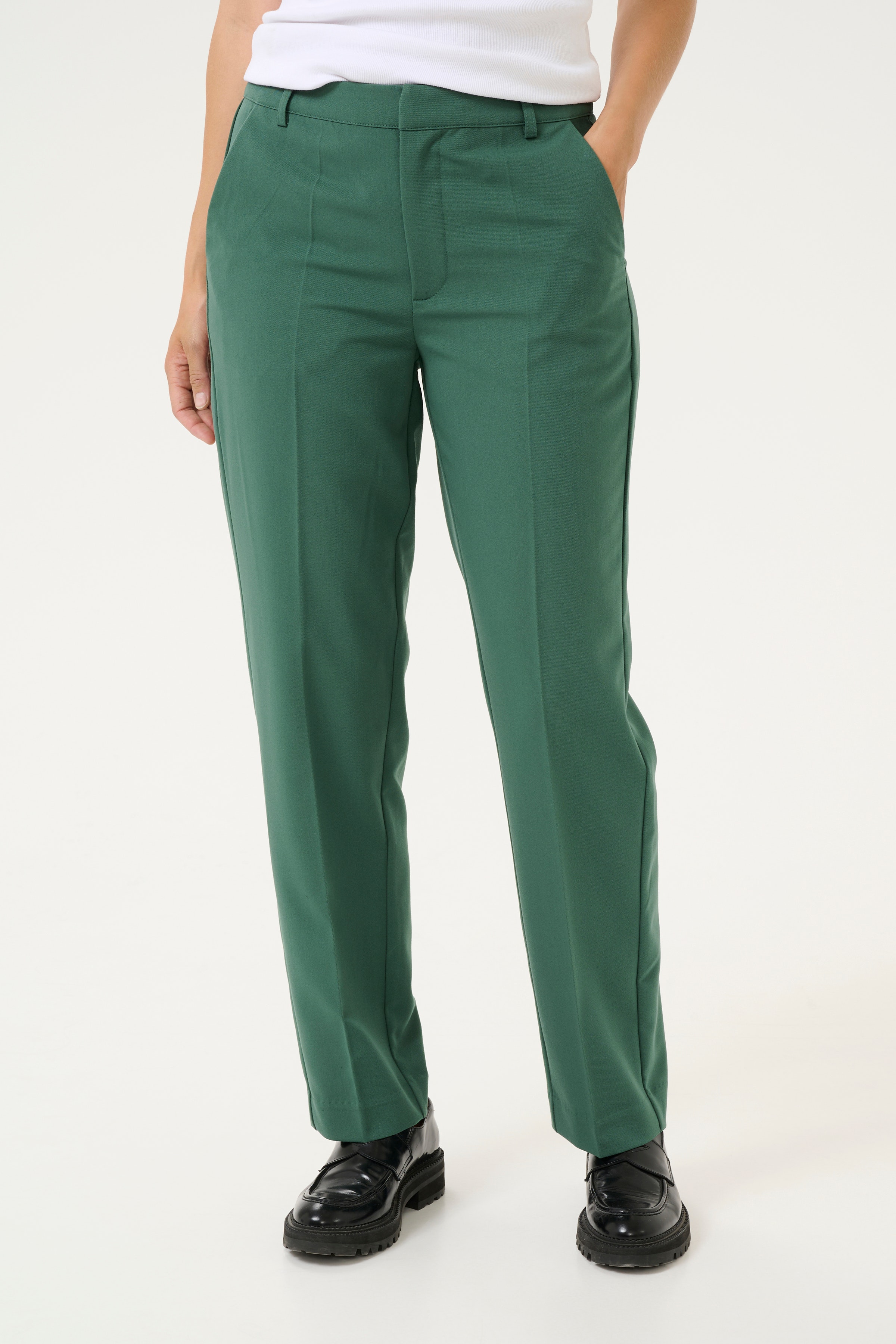 KAsakura Trousers LOOKBOOK FRONT 10507770-185913