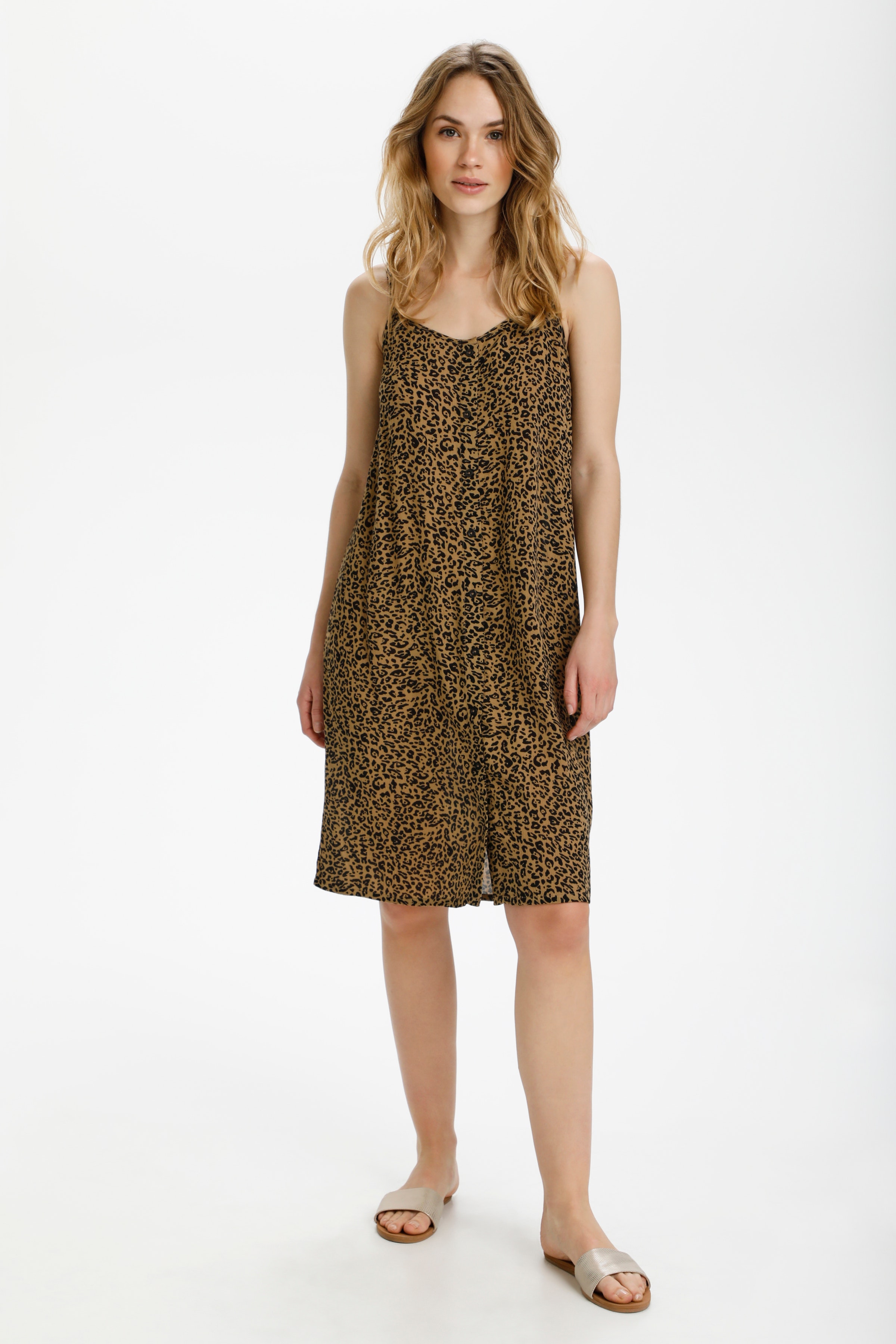 KAlera Kjole LOOKBOOK FRONT 10505509-101664