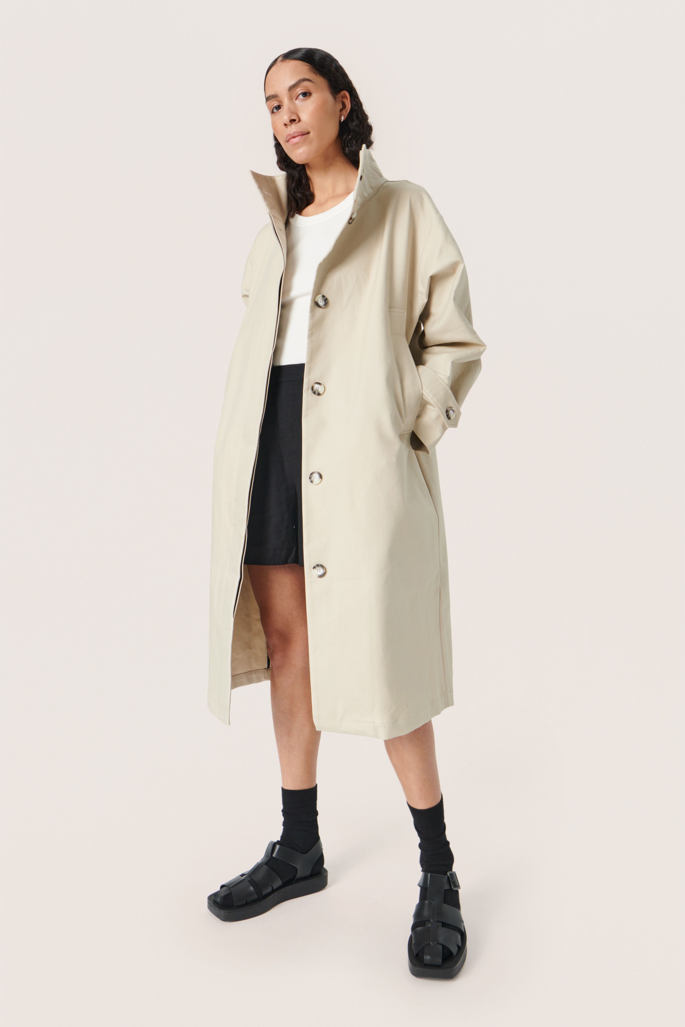 SLCade Trenchcoat LOOKBOOK FRONT 30406792-151305