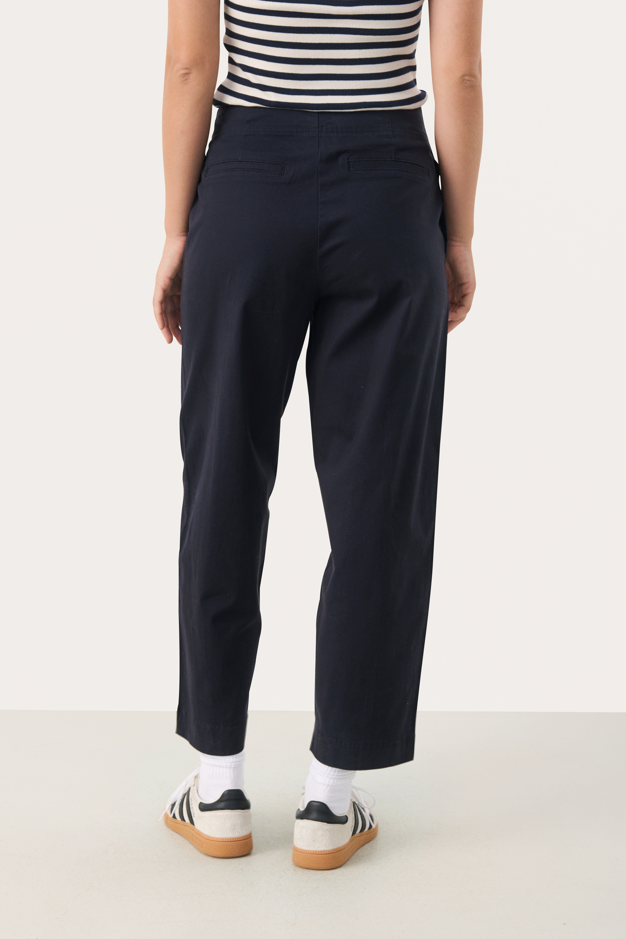 NettaPW Trousers LOOKBOOK BACK 30309489-194013