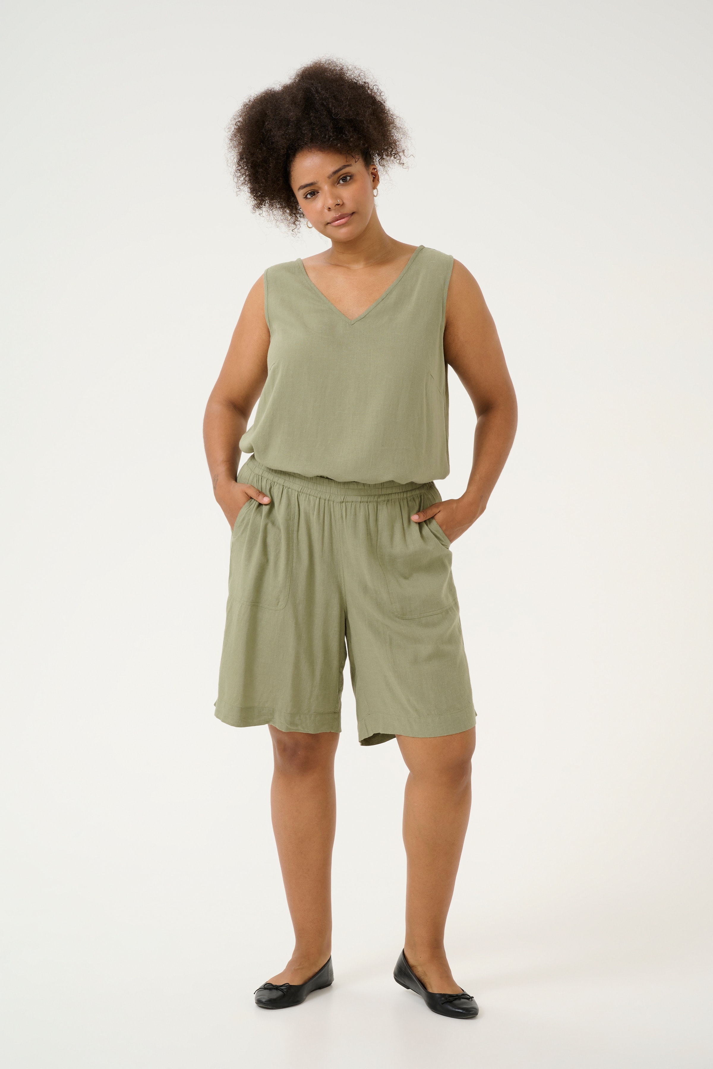 KCmille Linen Shorts LOOKBOOK FRONT 10583099-170115