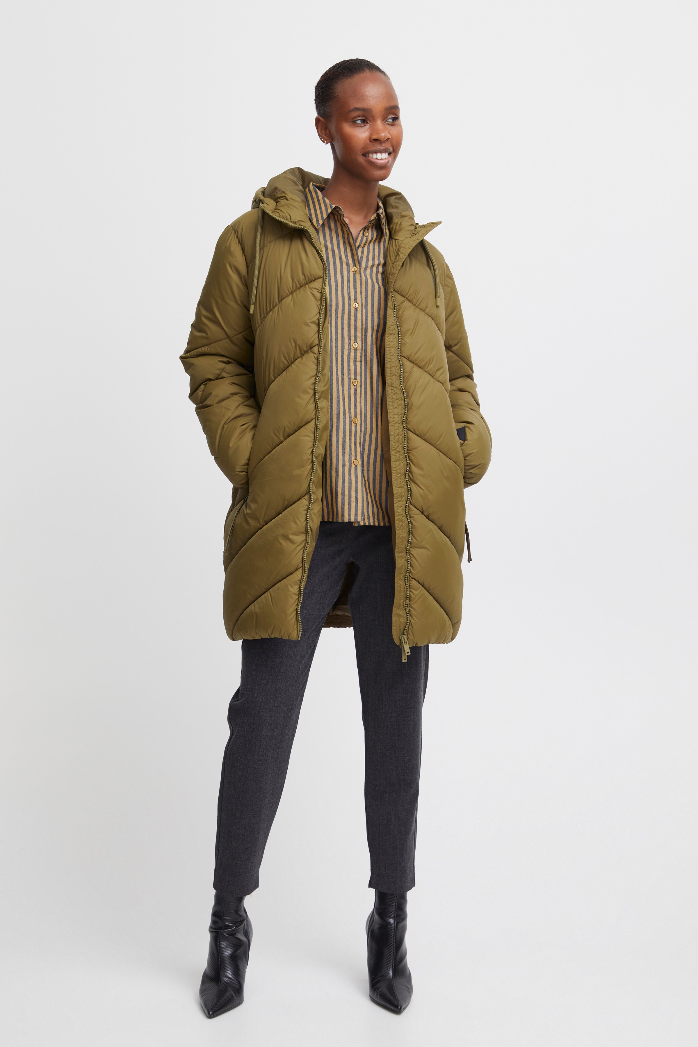 BYBOMINA Outerwear LOOKBOOK FRONT 20815101-190622