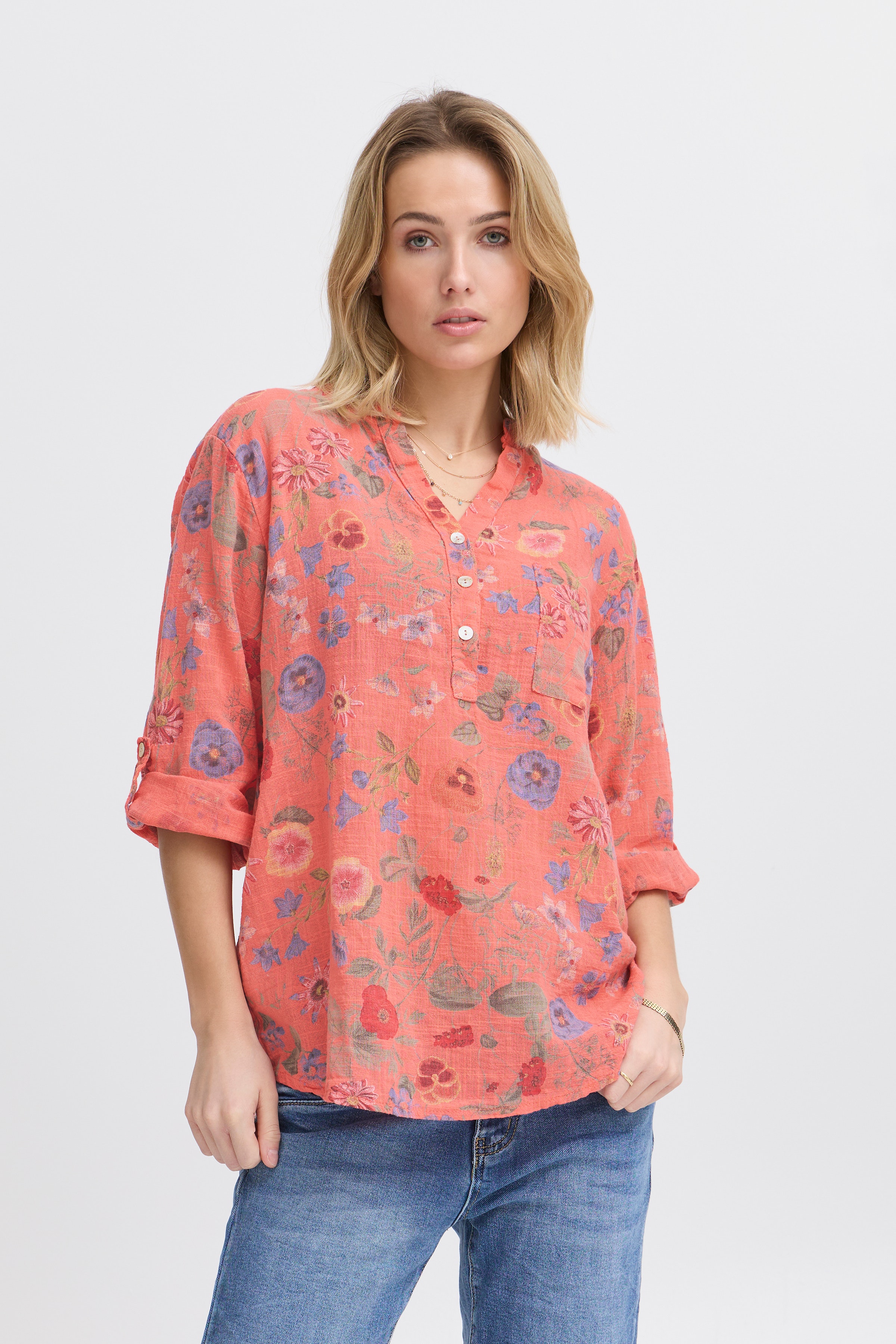 SBALEXA Blouse LOOKBOOK FRONT 22100926-161546