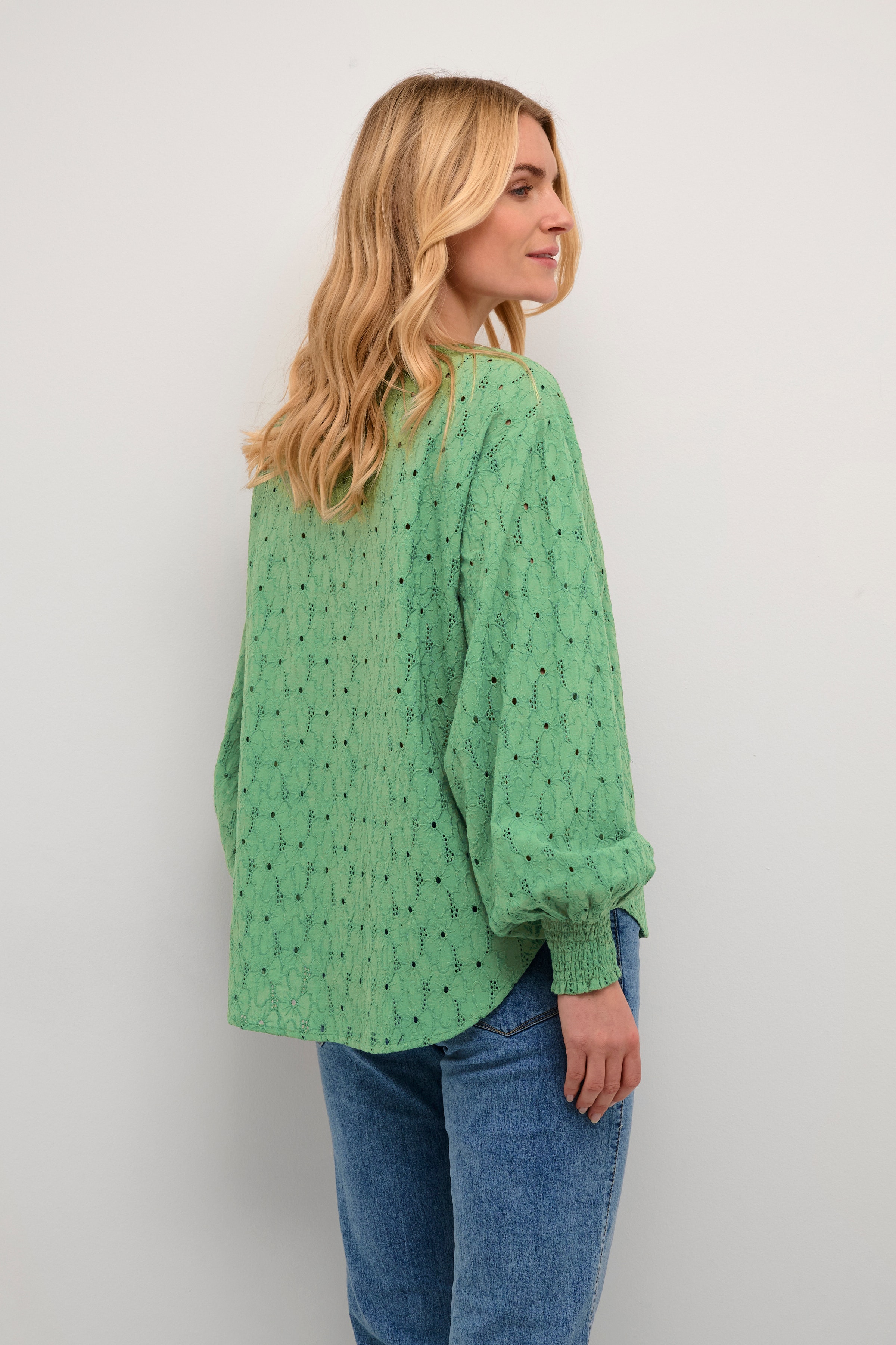 BPilona Blus LOOKBOOK BACK 10590444-176219B