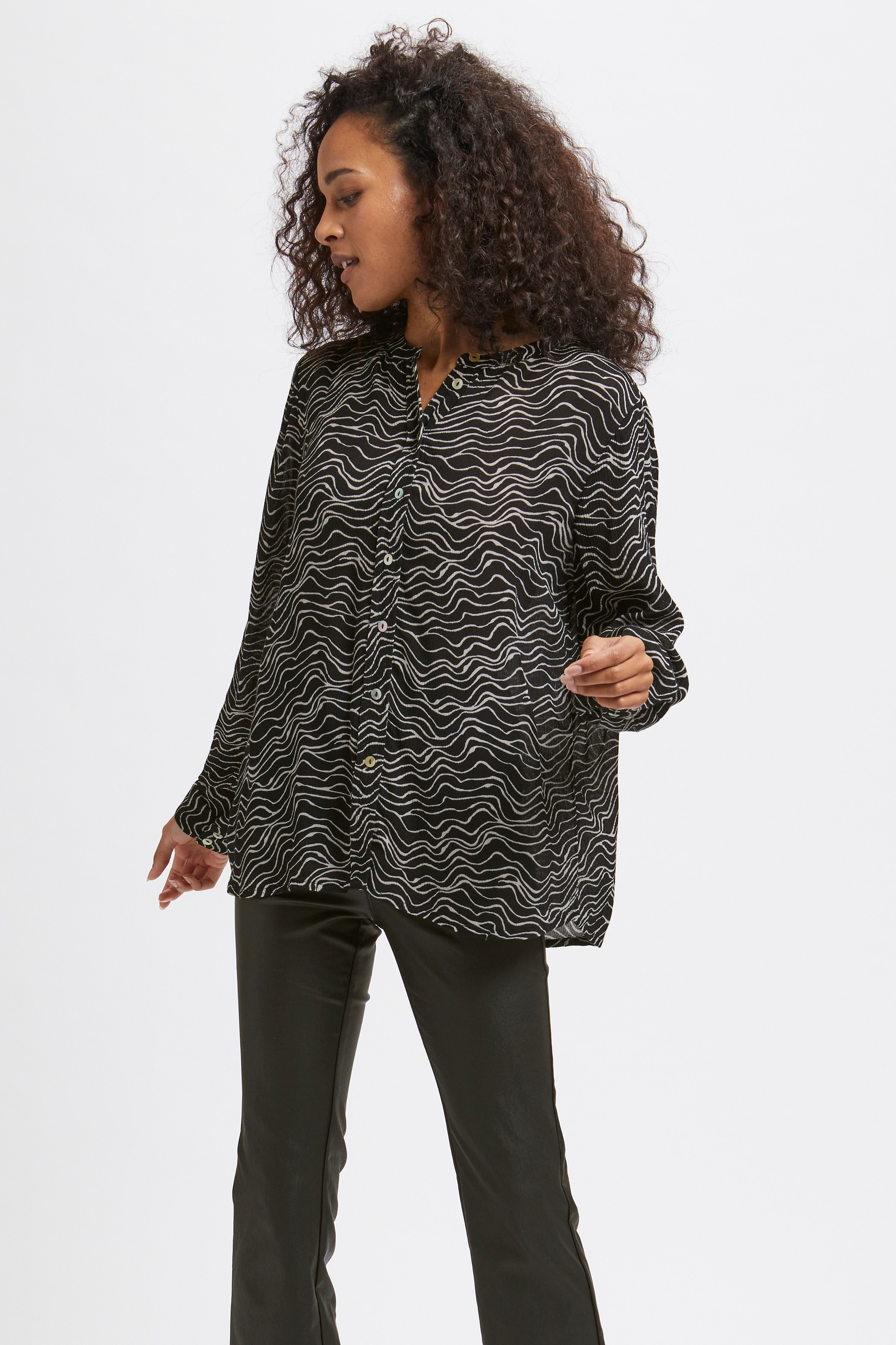 KAfera Langærmet skjorte LOOKBOOK FRONT 10551816-101745